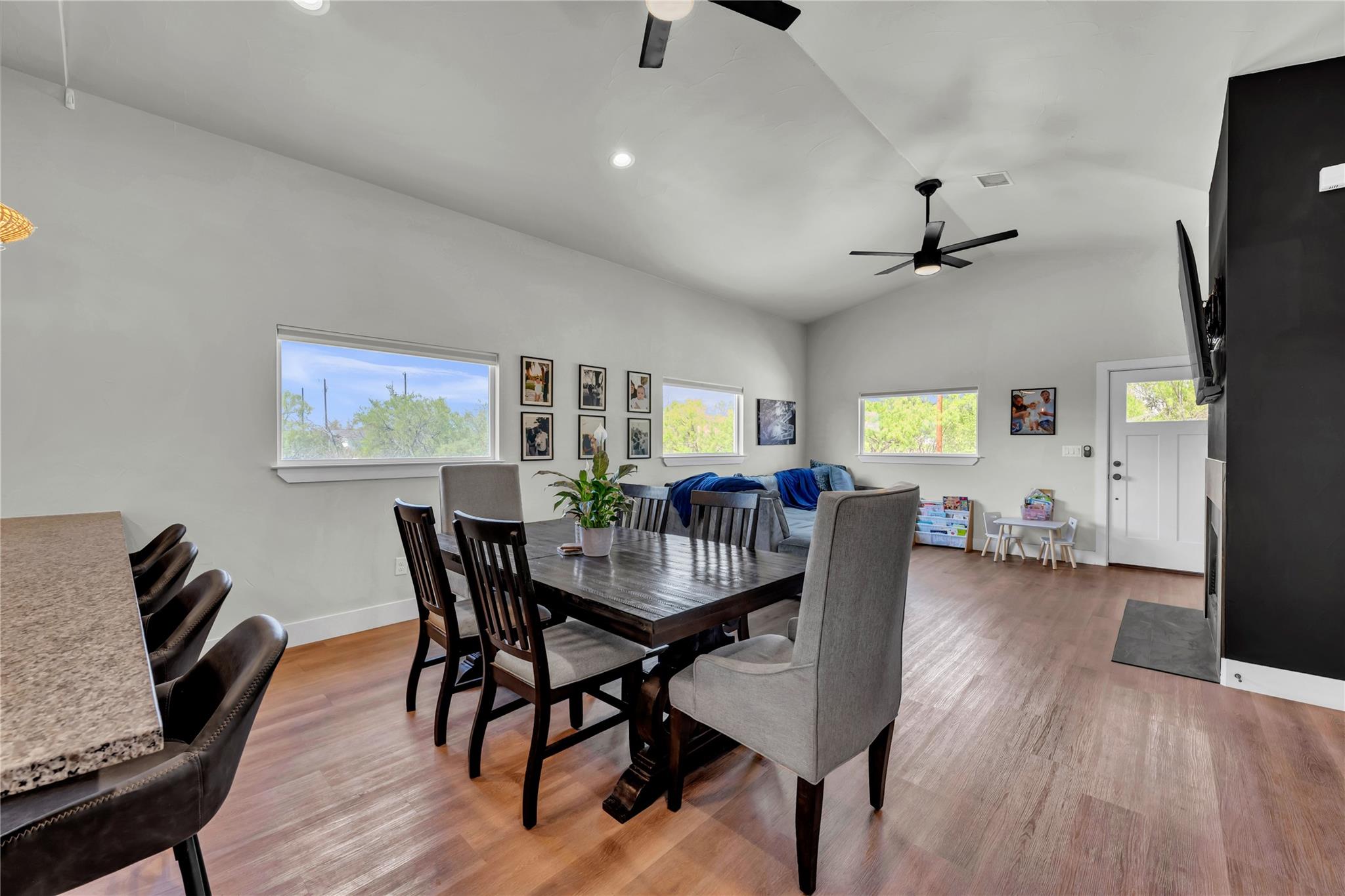 230 Rosehill Dr, Granite Shoals, TX 78654