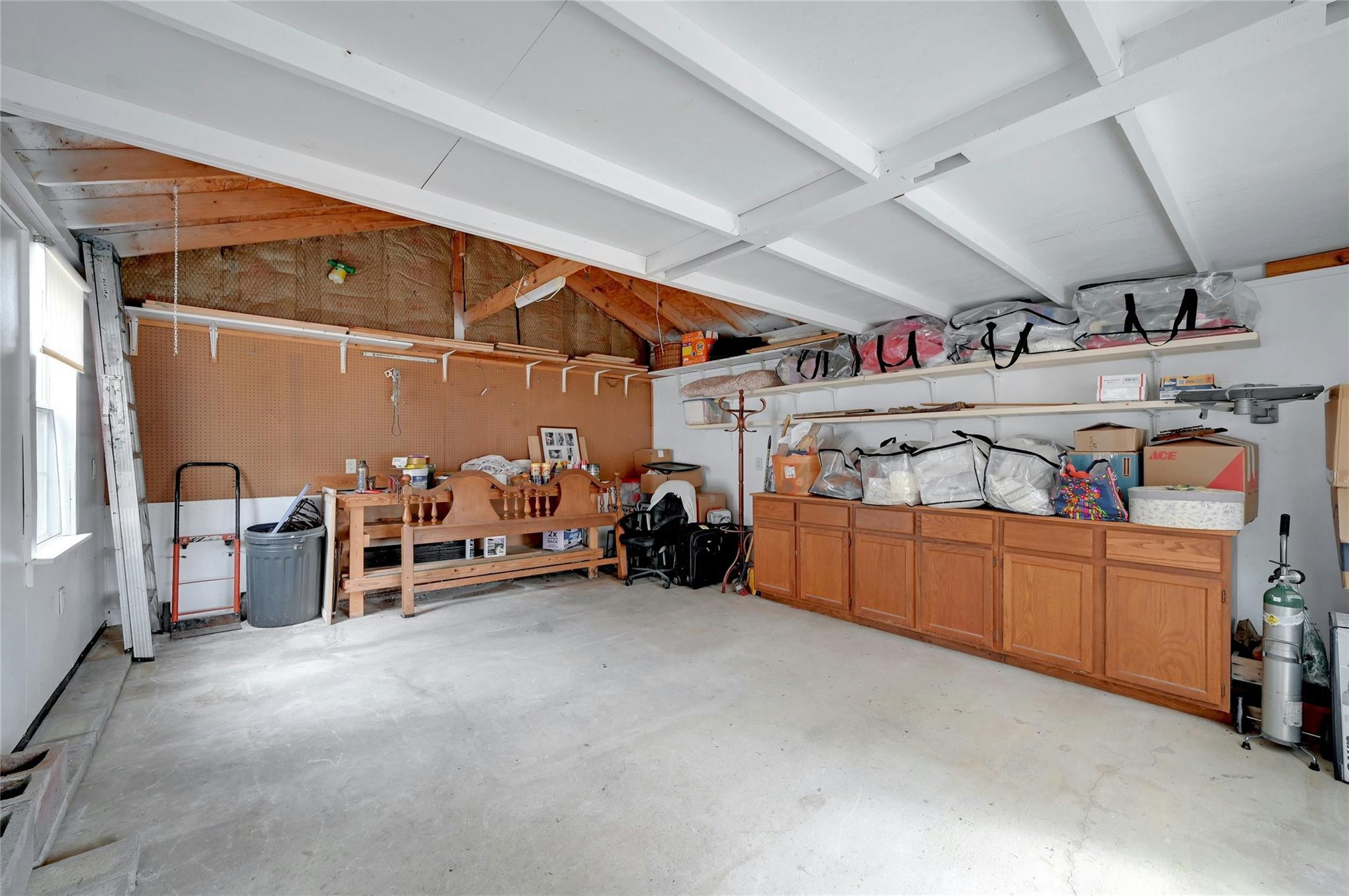 401 stallion springs Dr, Fischer, TX 78623