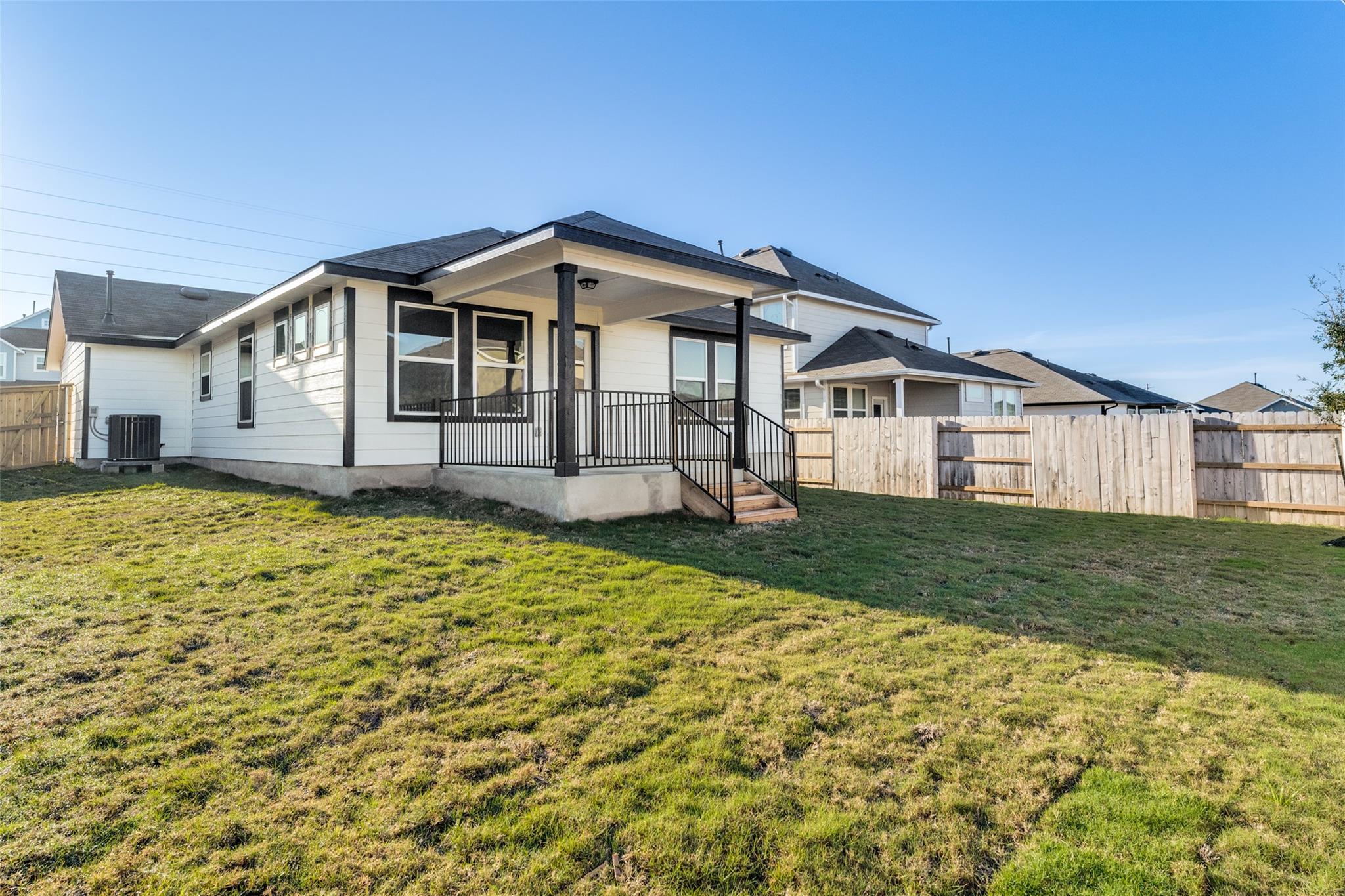 147 Shugart St, San Marcos, TX 78666
