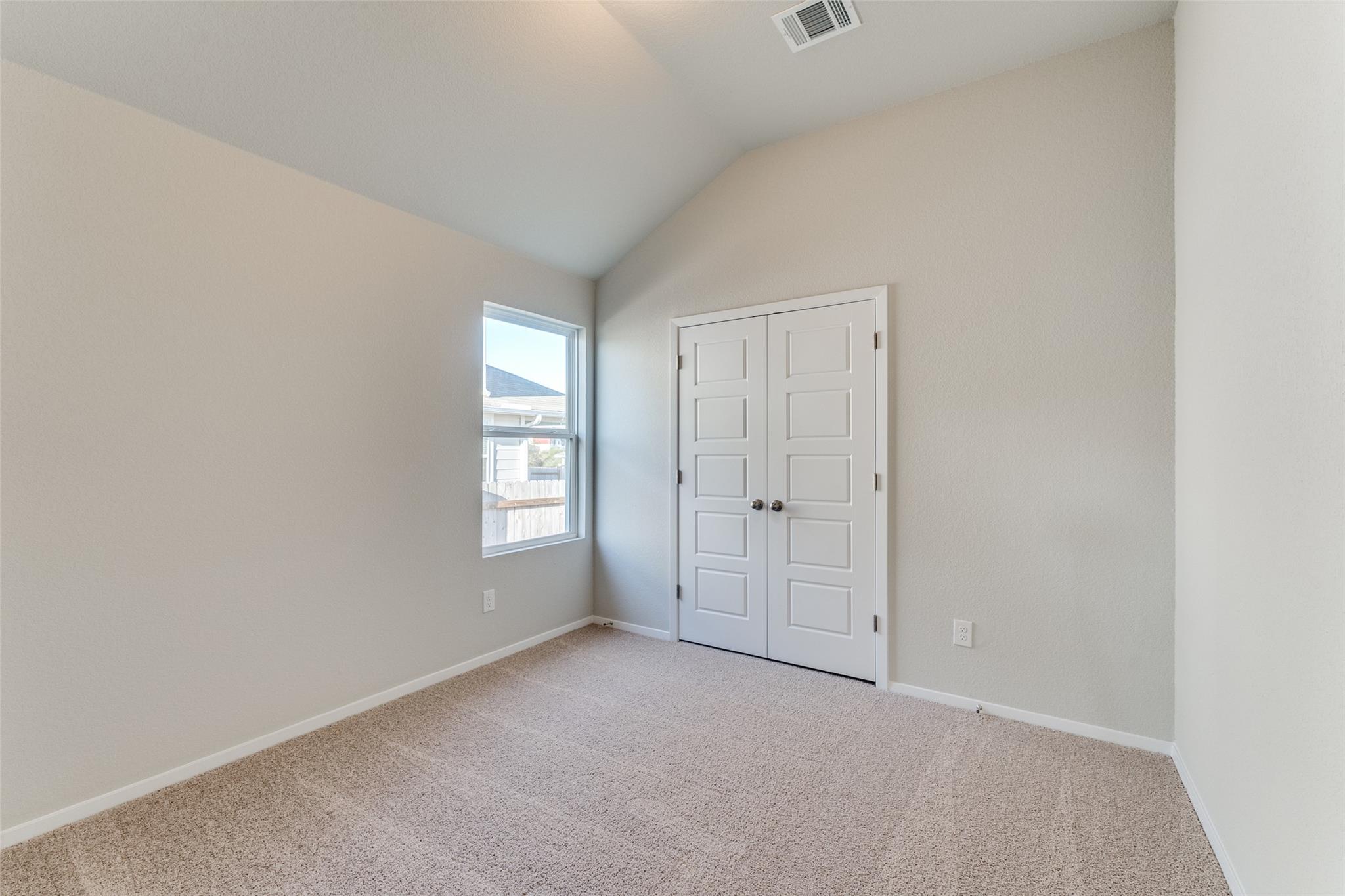 147 Shugart St, San Marcos, TX 78666