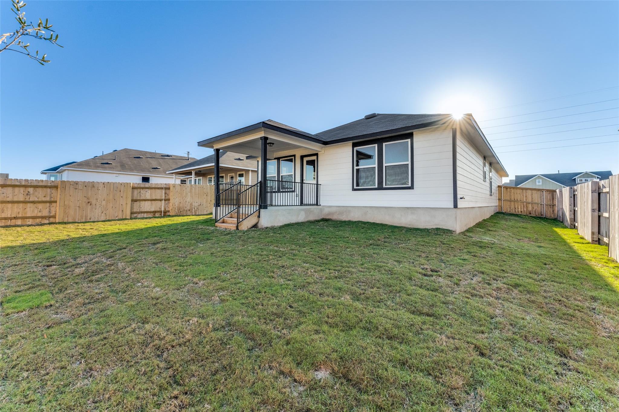 147 Shugart St, San Marcos, TX 78666