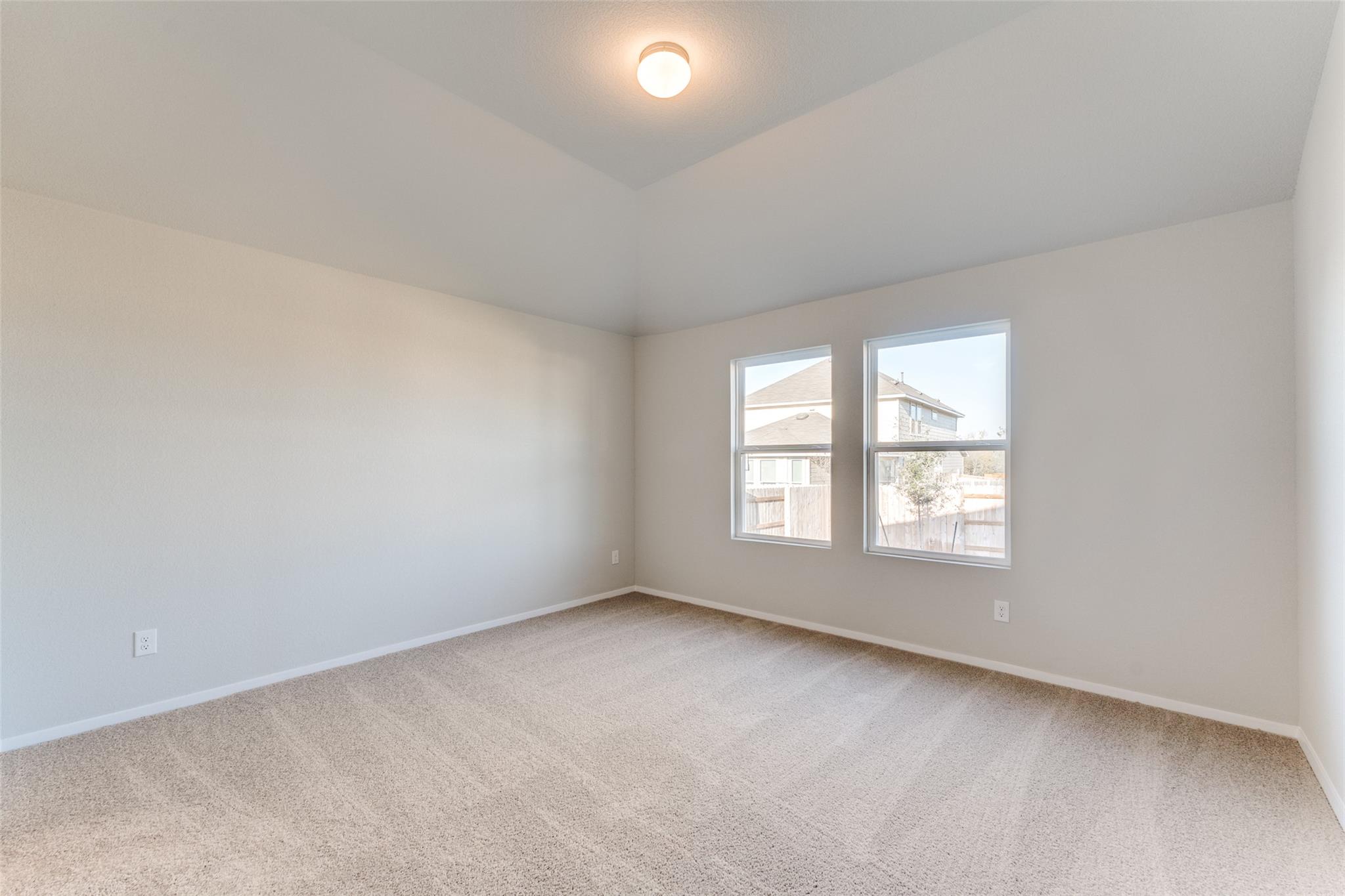 147 Shugart St, San Marcos, TX 78666