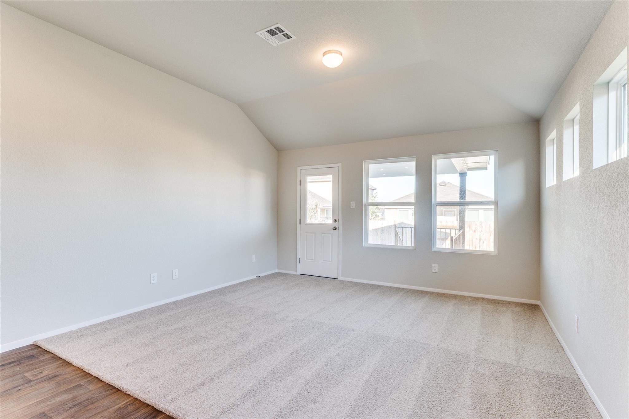 147 Shugart St, San Marcos, TX 78666