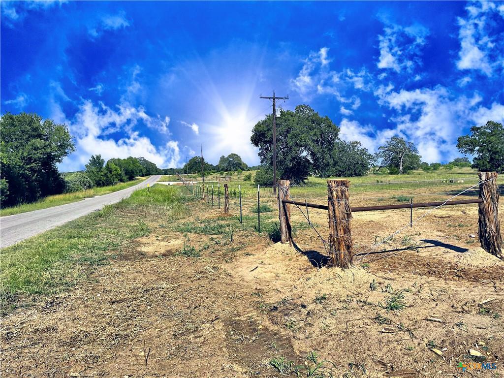 5350 Soda Springs Rd, Luling, TX 78648