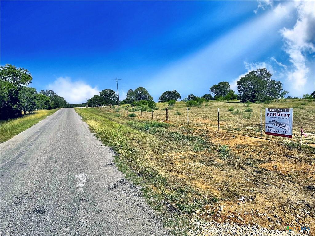 5350 Soda Springs Rd, Luling, TX 78648