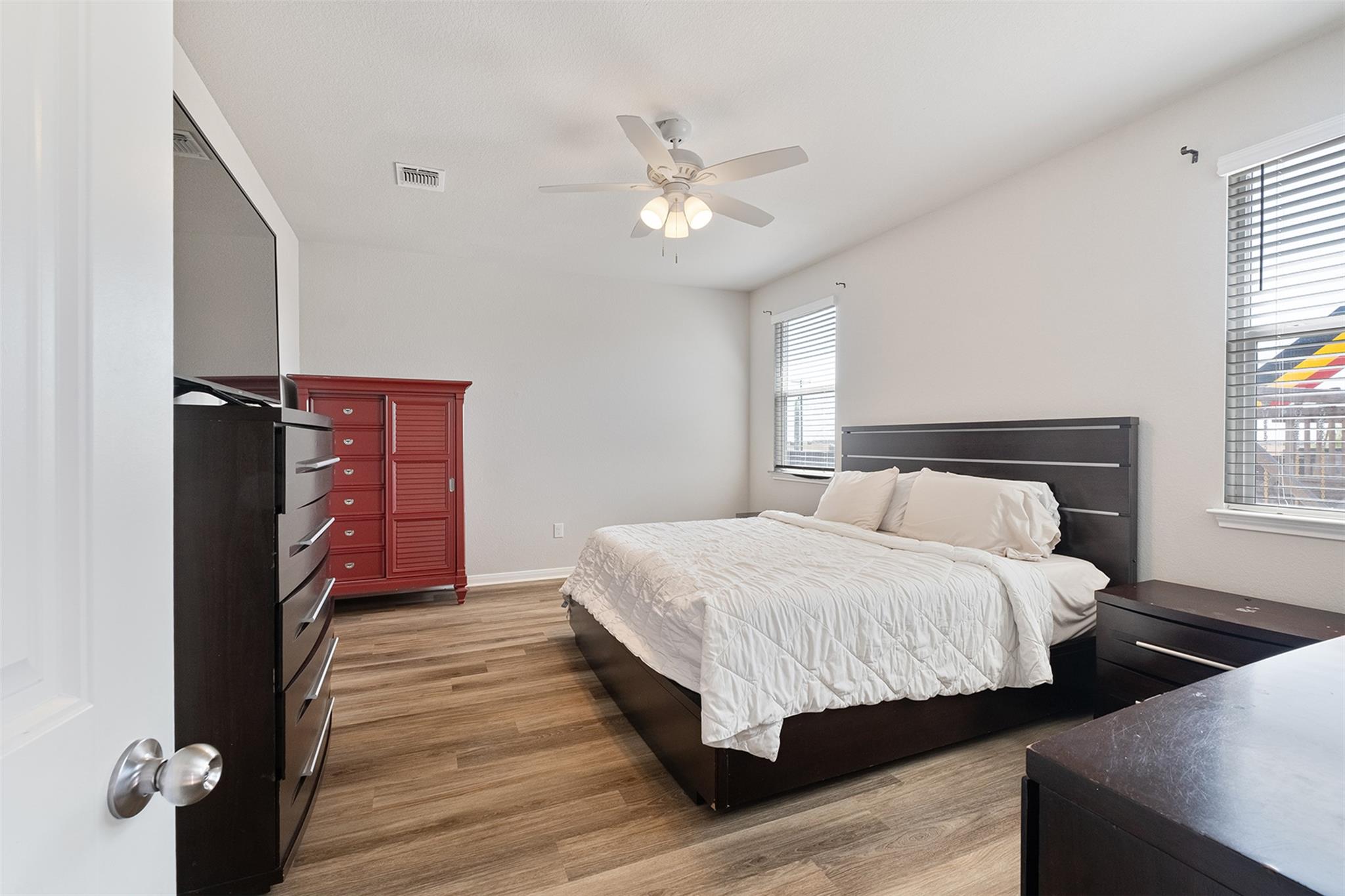 1633 Seeger Dr, Pflugerville, TX 78660
