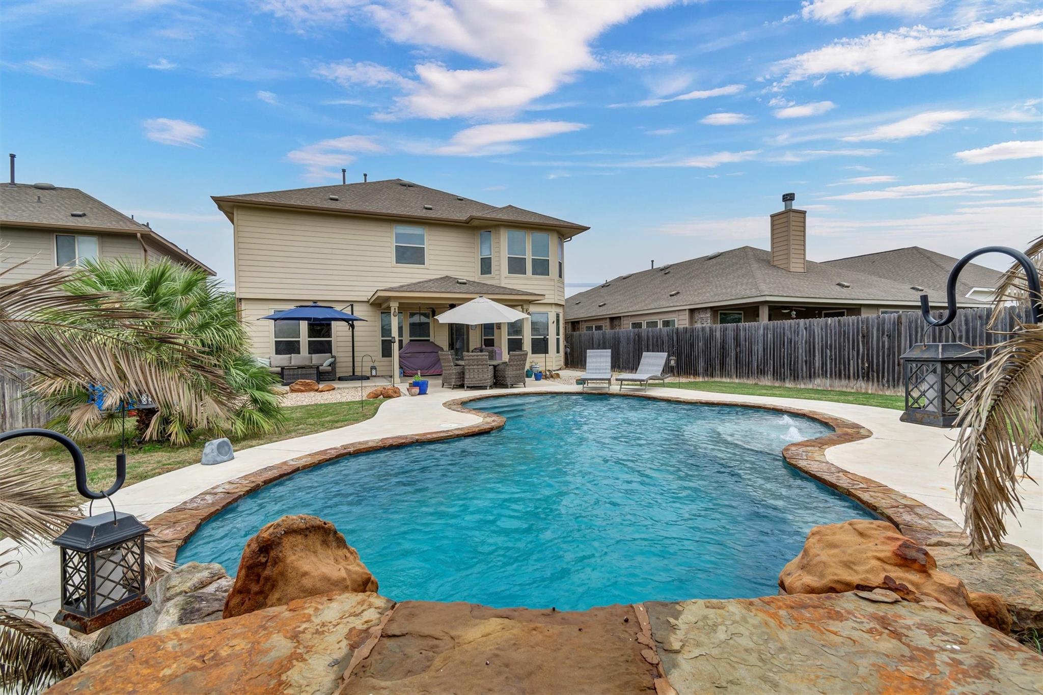 514 Field Corn Ln, San Marcos, TX 78666