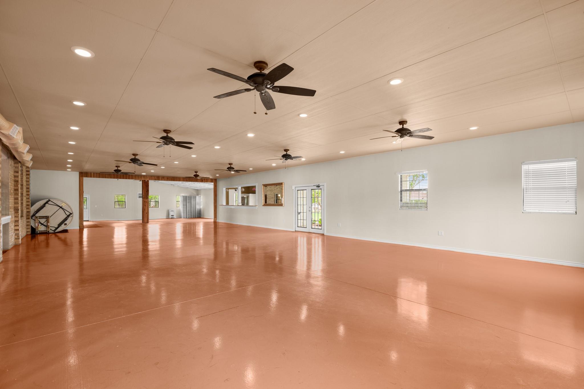 412 Depot St, Elgin, TX 78621