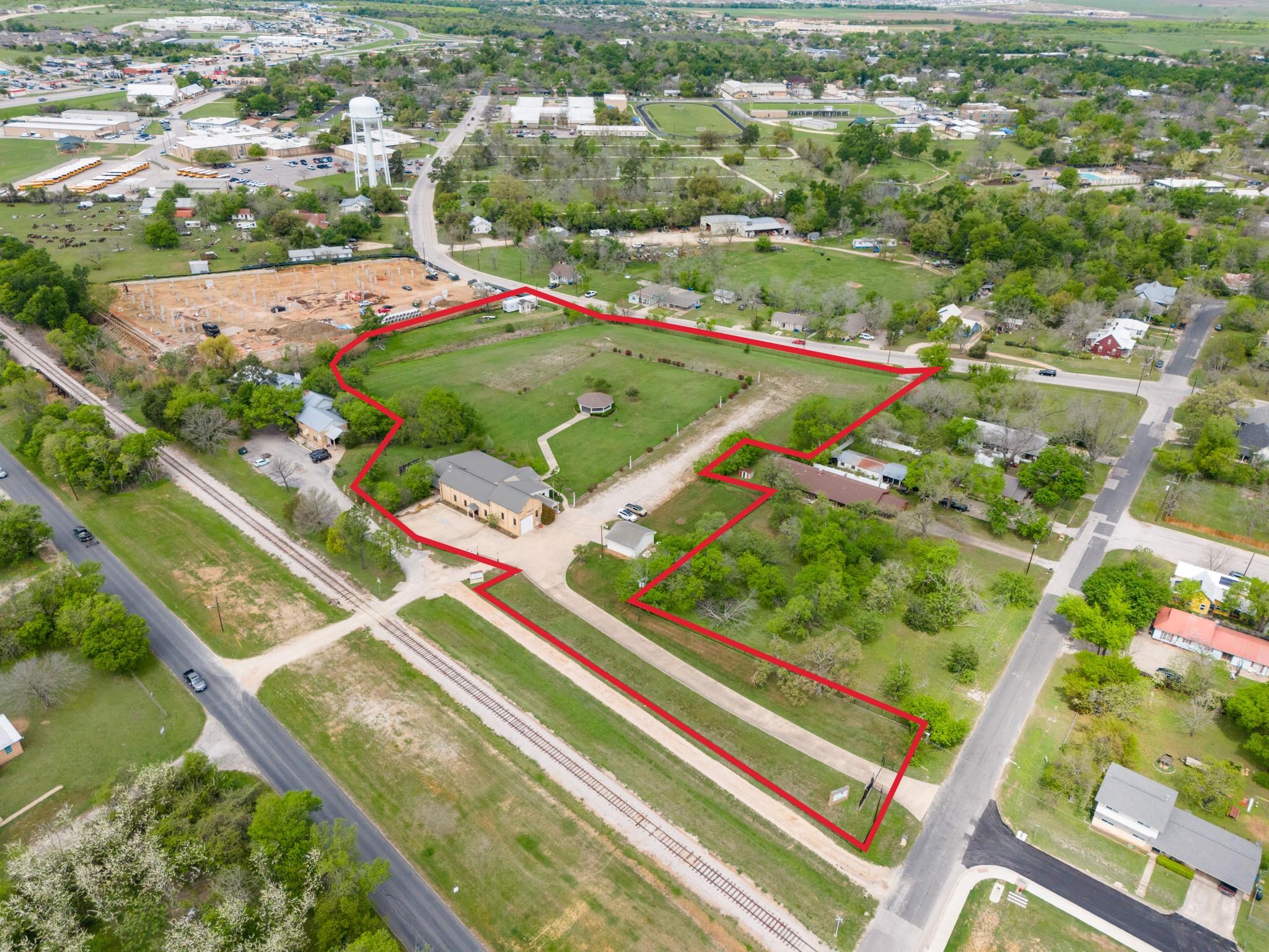 412 Depot St, Elgin, TX 78621