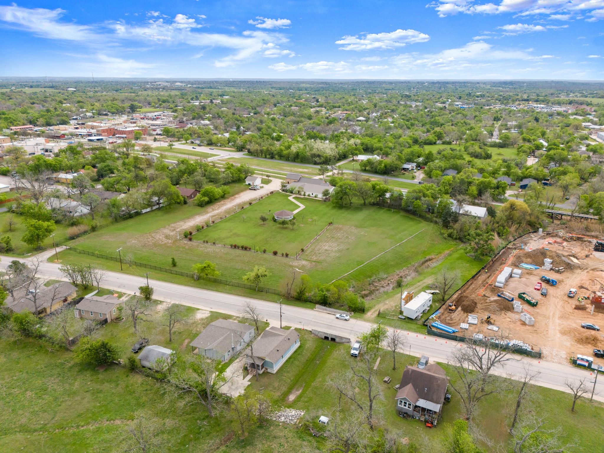 412 Depot St, Elgin, TX 78621