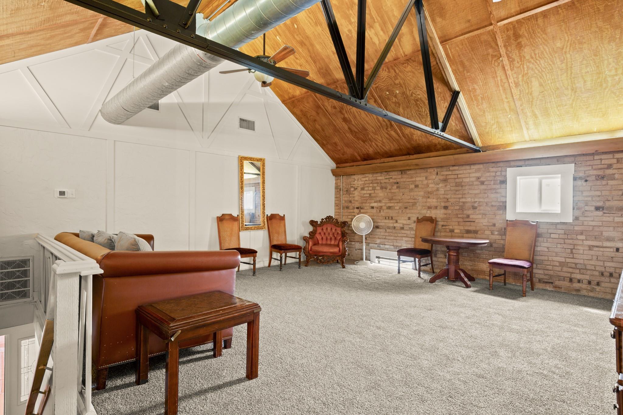 412 Depot St, Elgin, TX 78621