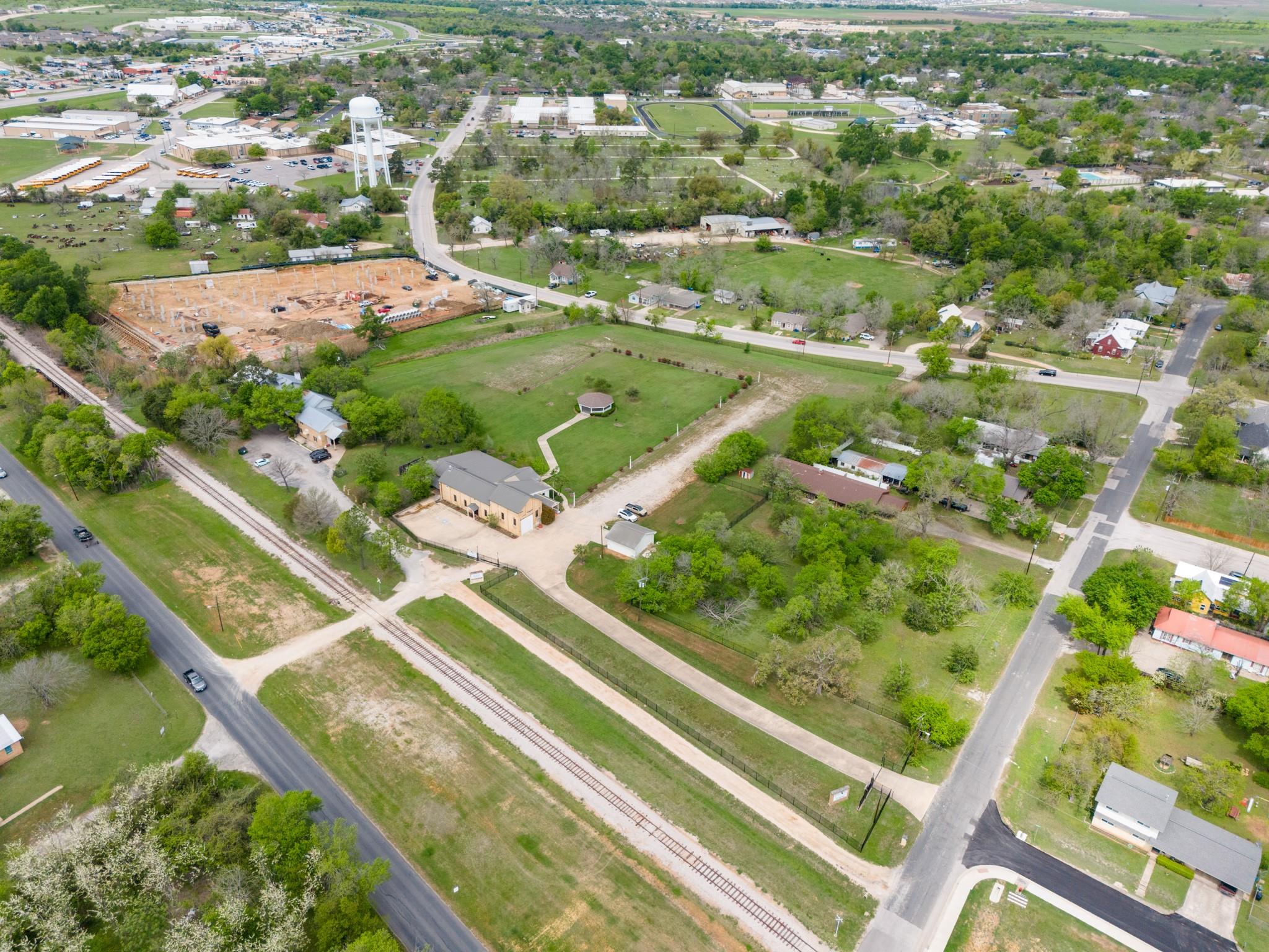 412 Depot St, Elgin, TX 78621