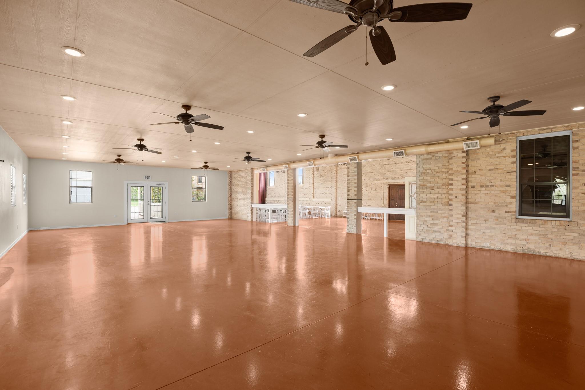 412 Depot St, Elgin, TX 78621