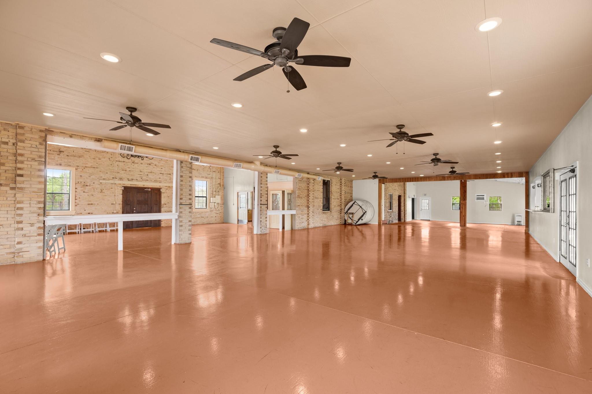 412 Depot St, Elgin, TX 78621