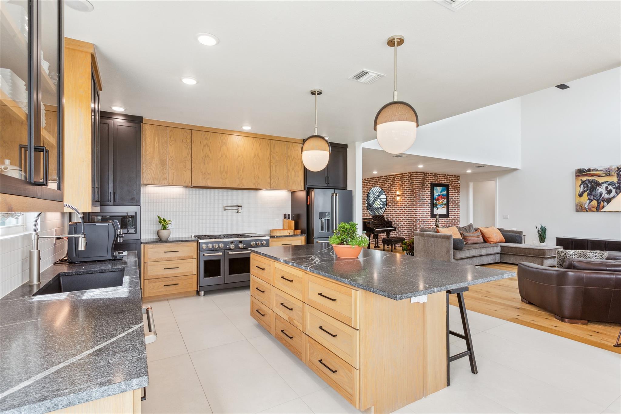 209 Glenview Cir, Belton, TX 76513