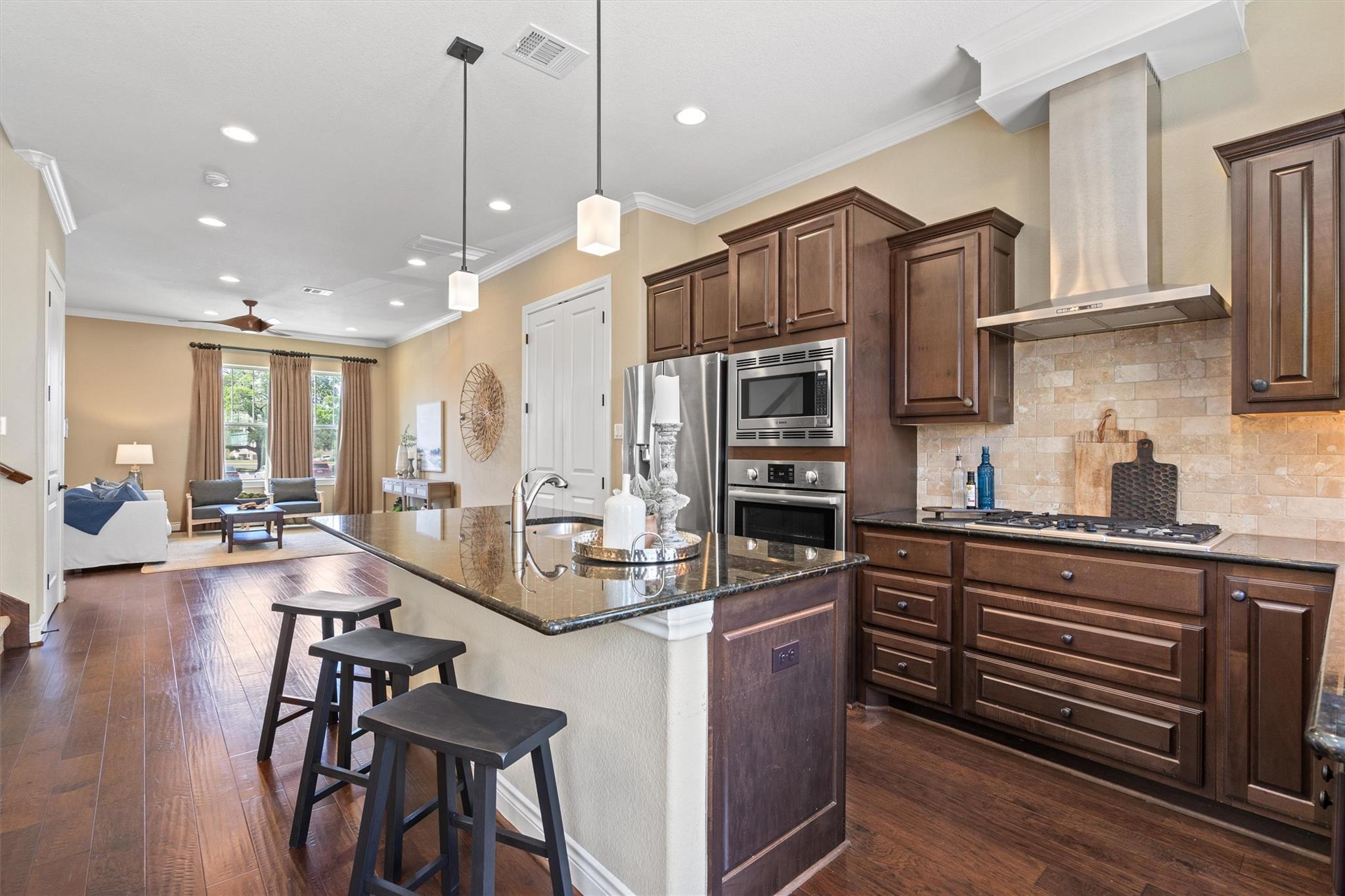 1025 Highknoll Ln, Georgetown, TX 78628