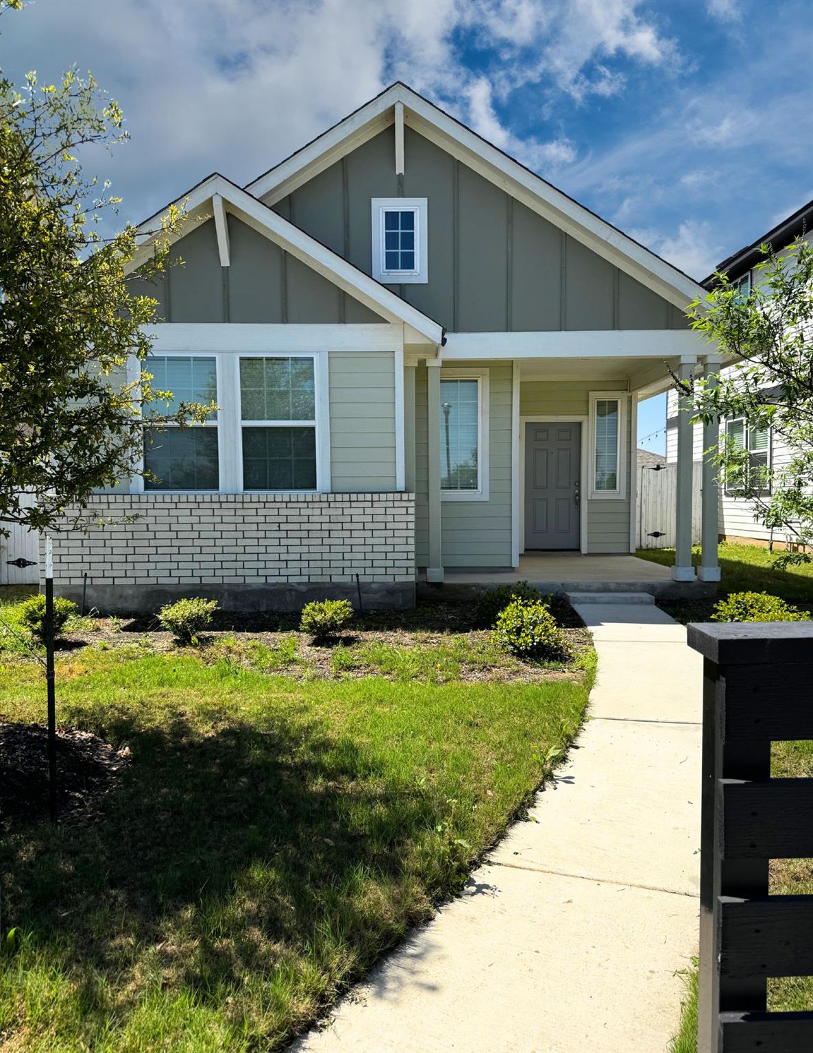 131 Harvest Ridge Blvd, Elgin, TX 78621