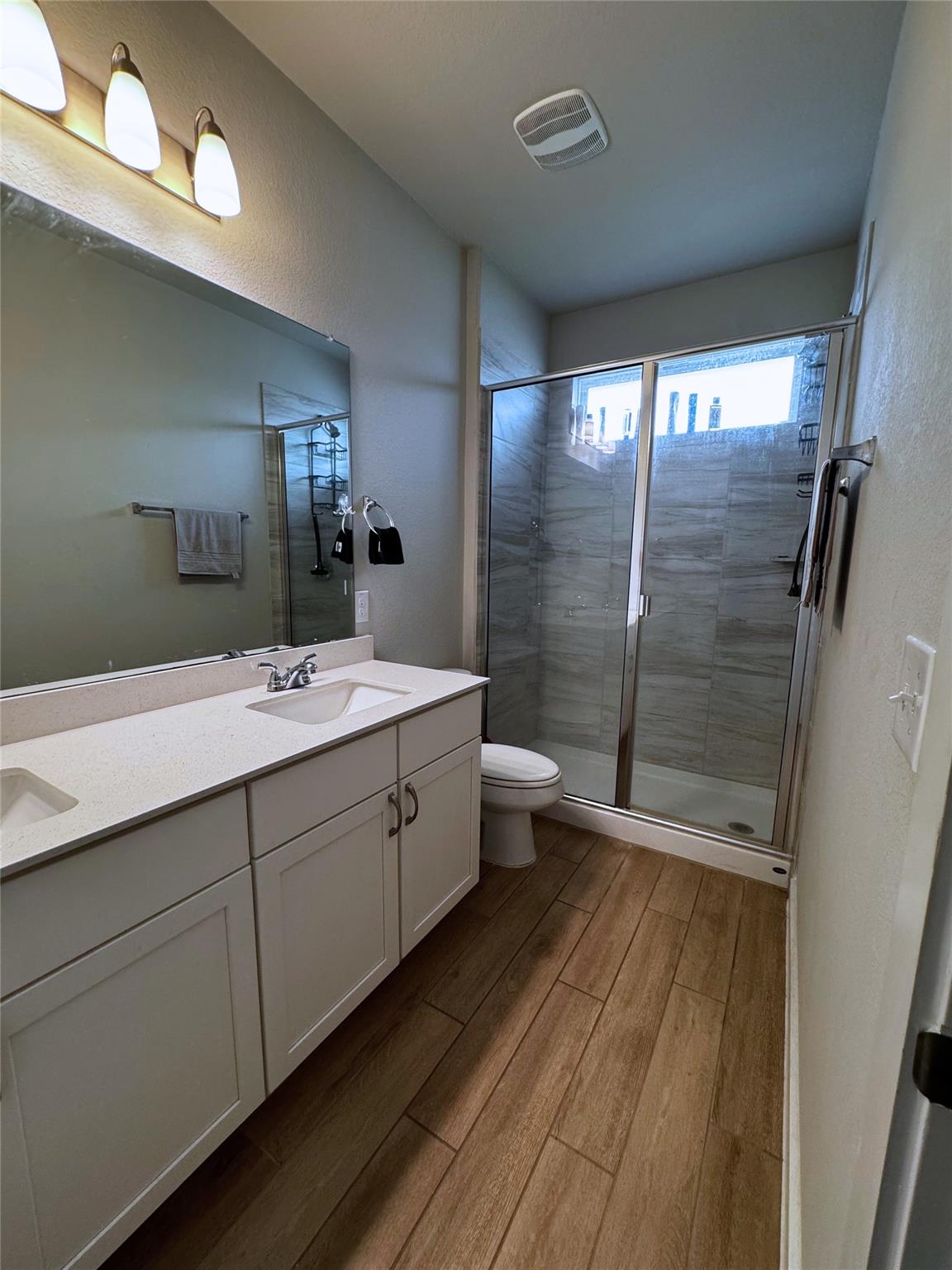 131 Harvest Ridge Blvd, Elgin, TX 78621