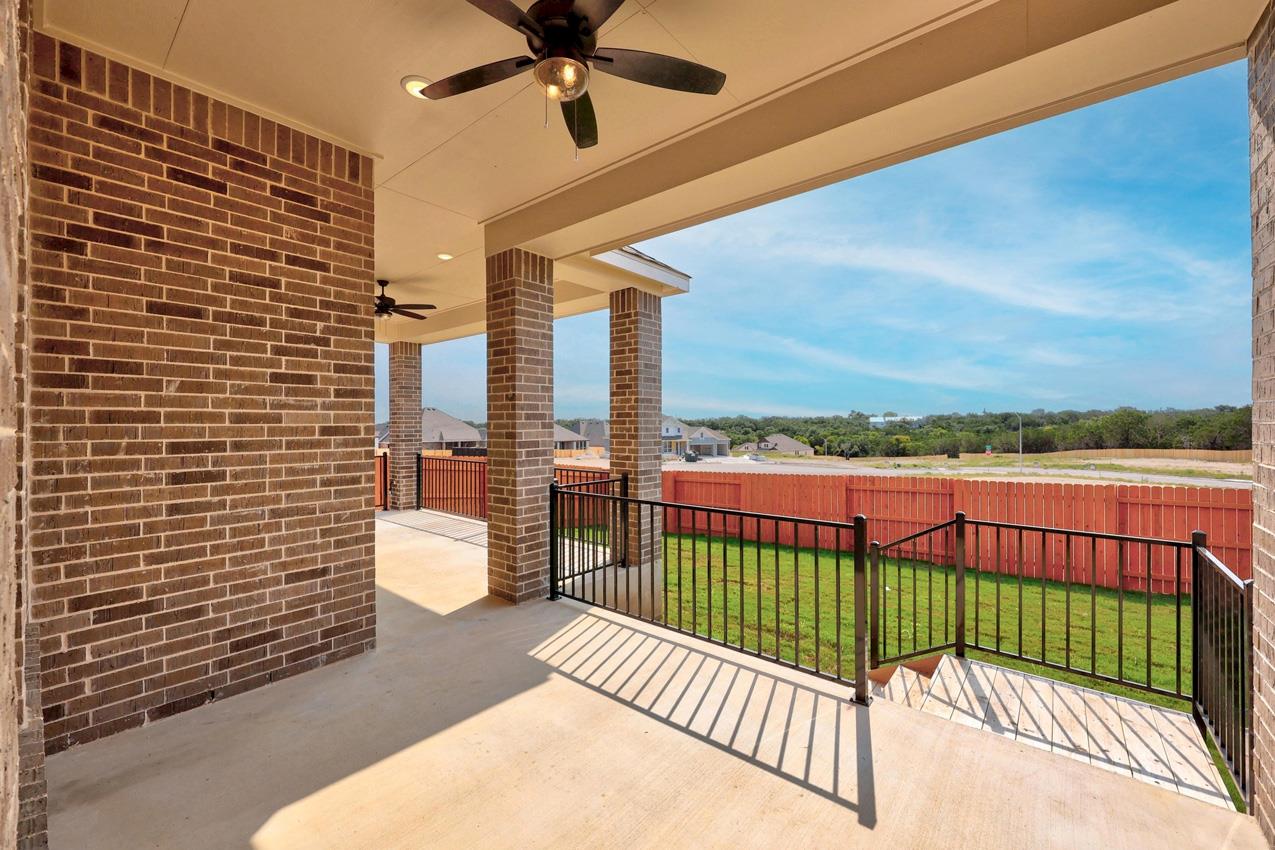 112 Lookout Point Dr, Liberty Hill, TX 78642