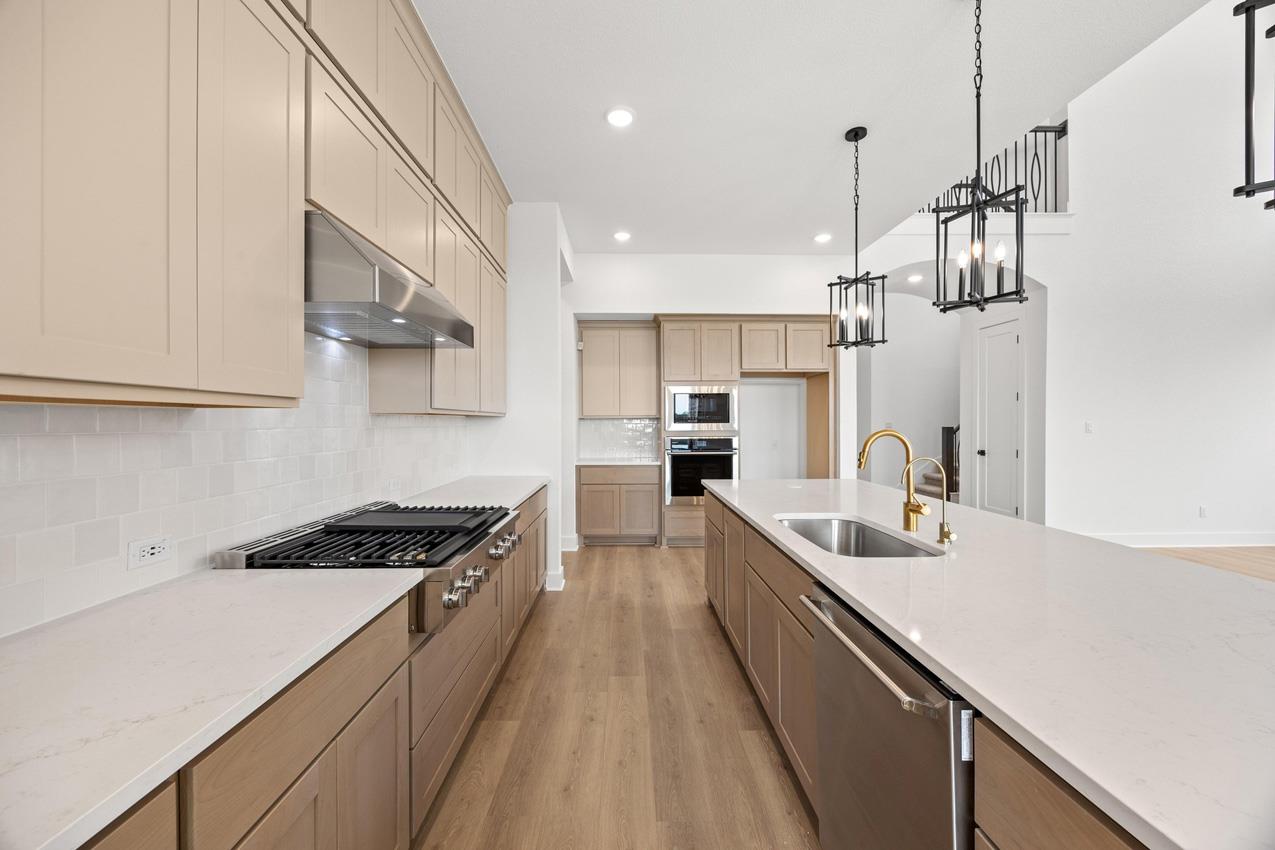 112 Lookout Point Dr, Liberty Hill, TX 78642