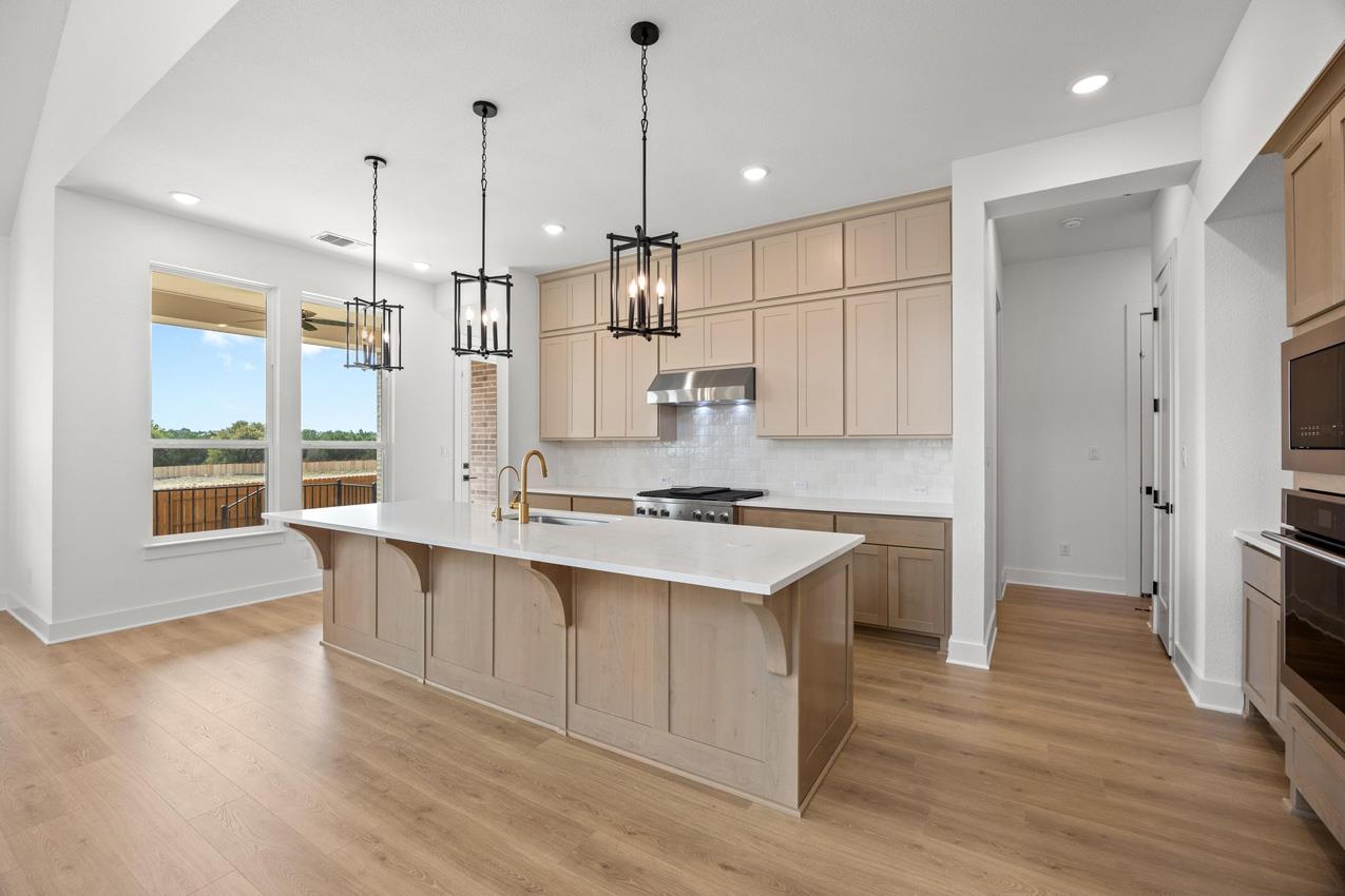 112 Lookout Point Dr, Liberty Hill, TX 78642