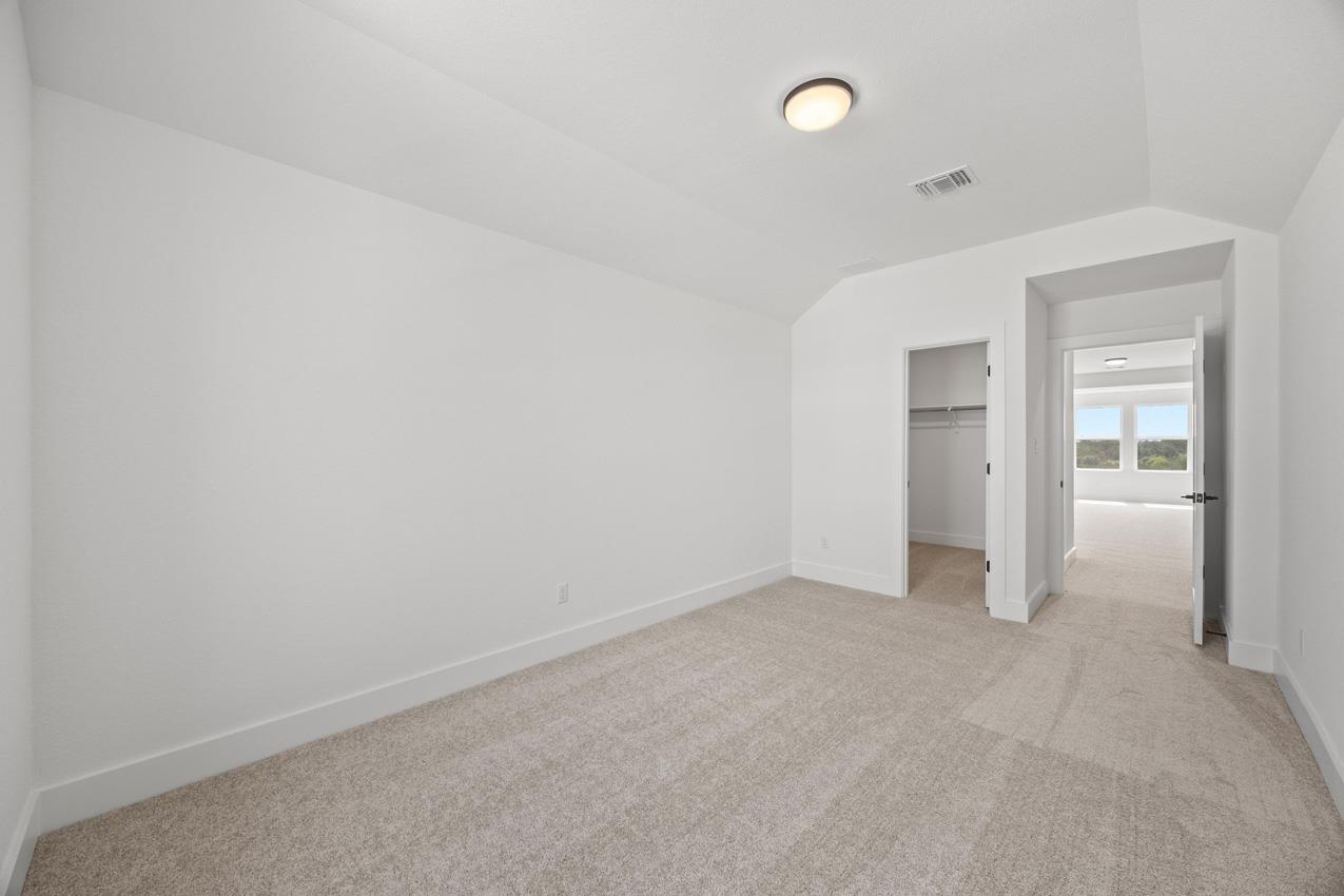 112 Lookout Point Dr, Liberty Hill, TX 78642