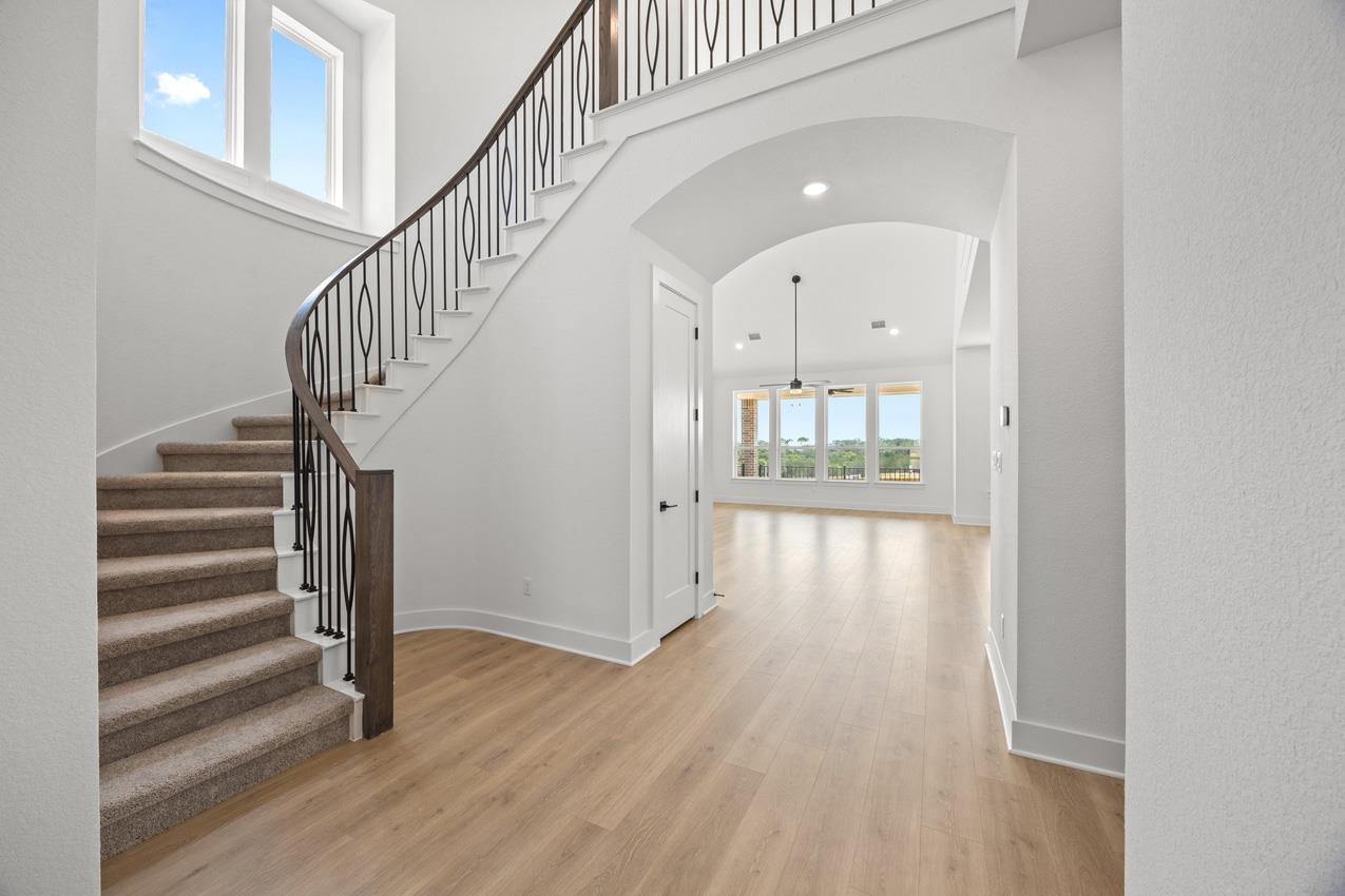 112 Lookout Point Dr, Liberty Hill, TX 78642