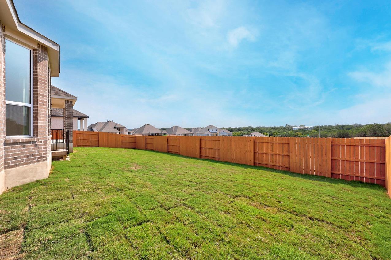 112 Lookout Point Dr, Liberty Hill, TX 78642