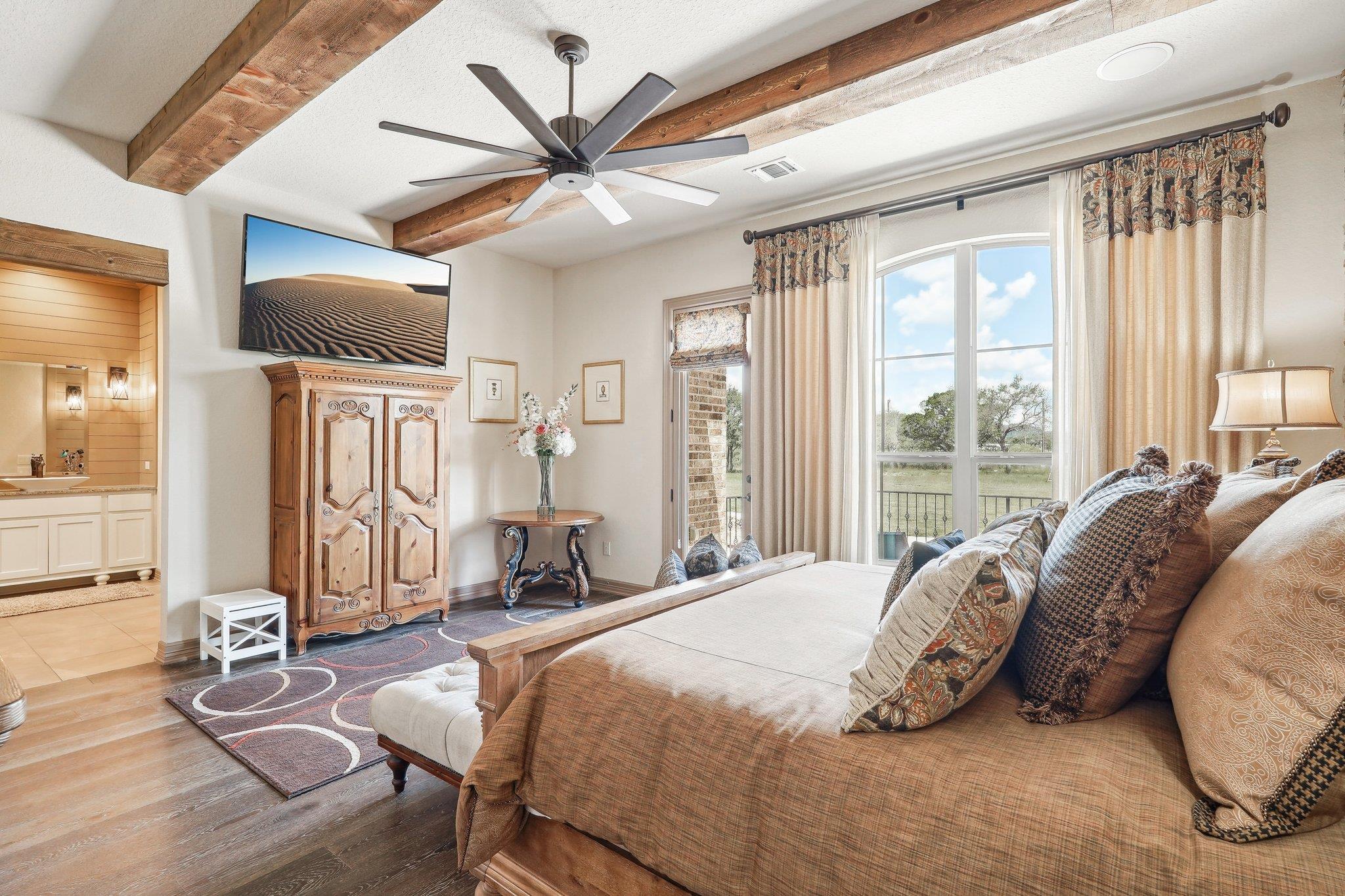 5228 FM 3240, Bandera, TX 78003