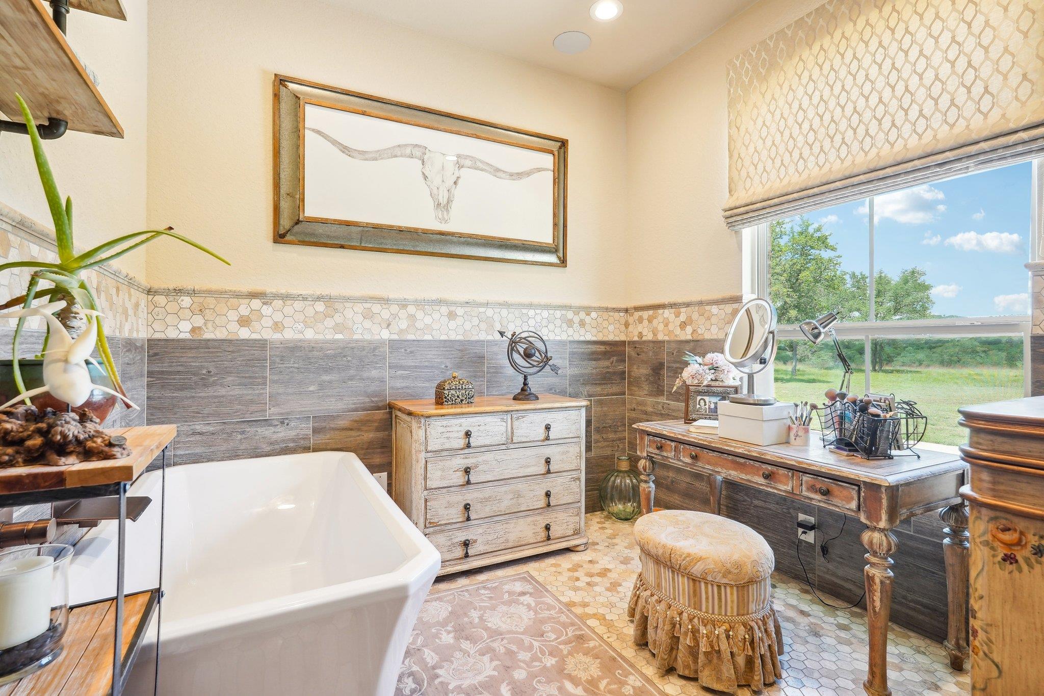 5228 FM 3240, Bandera, TX 78003