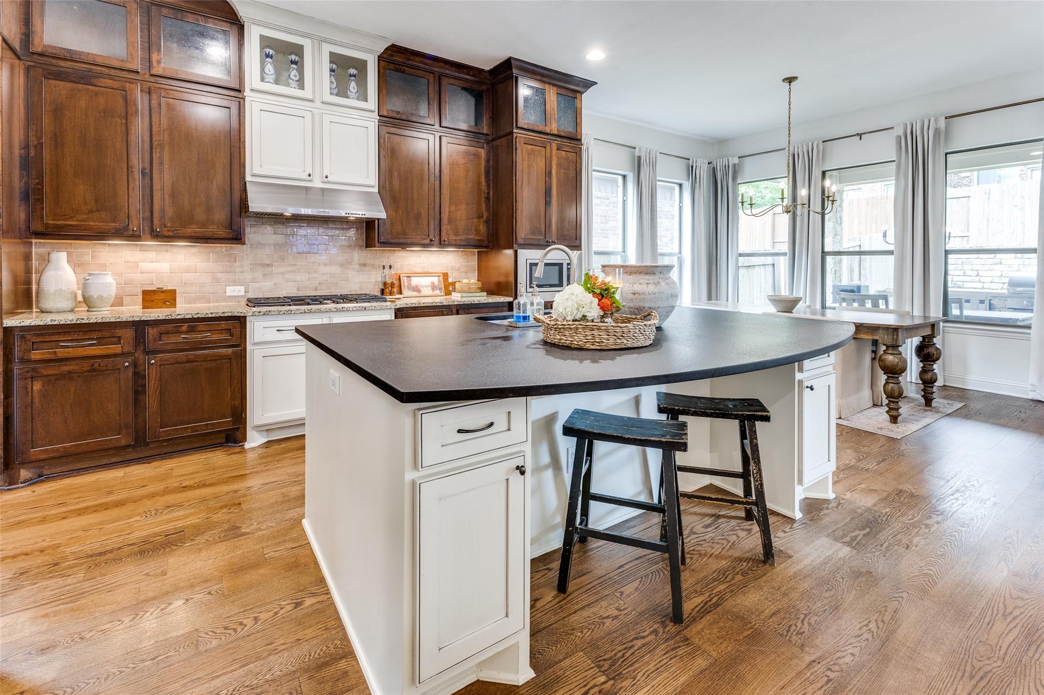 5708 Tonkowa Draw Rd, Austin, TX 78738
