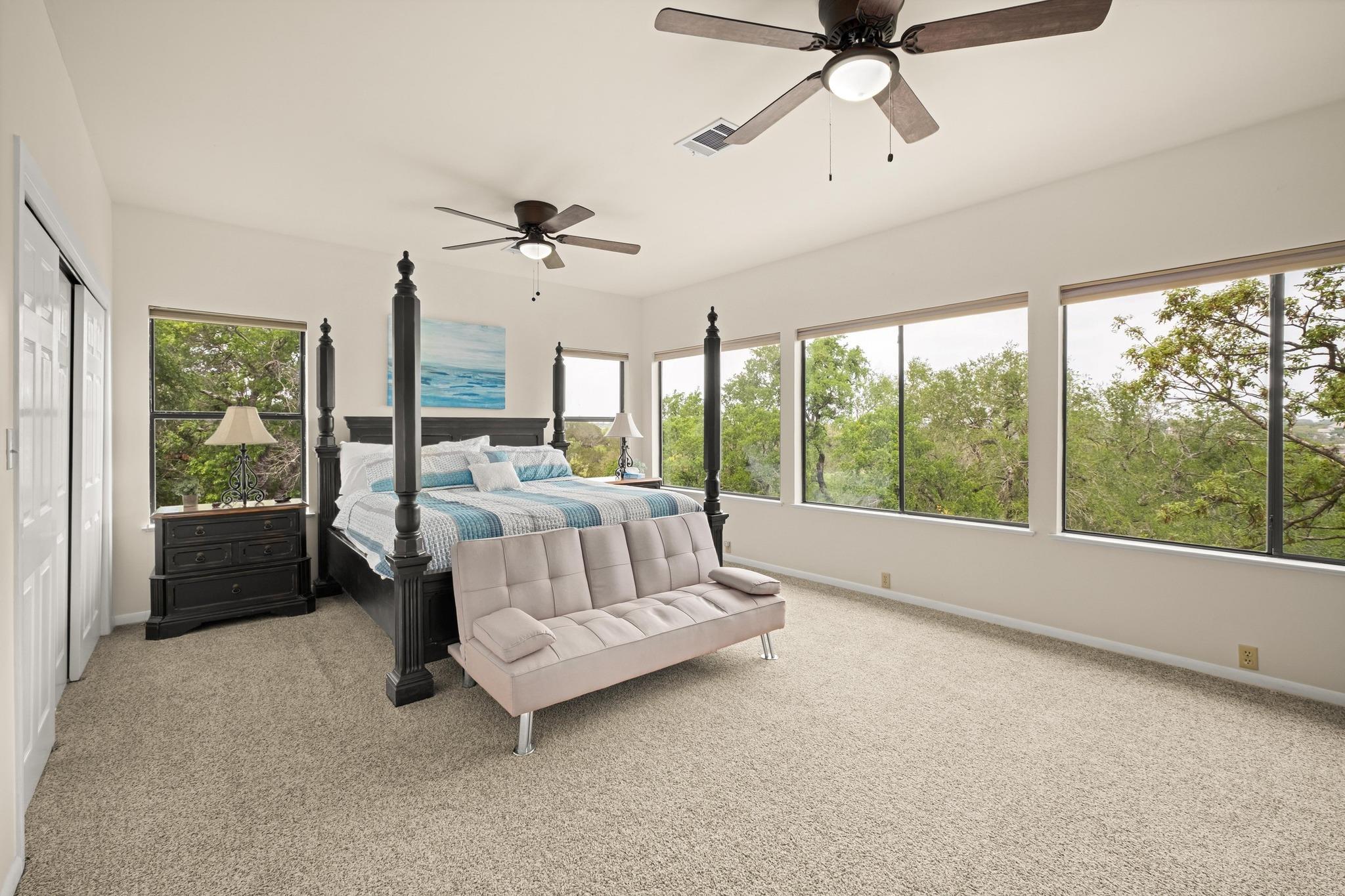 25420 Cove Dr, Spicewood, TX 78669