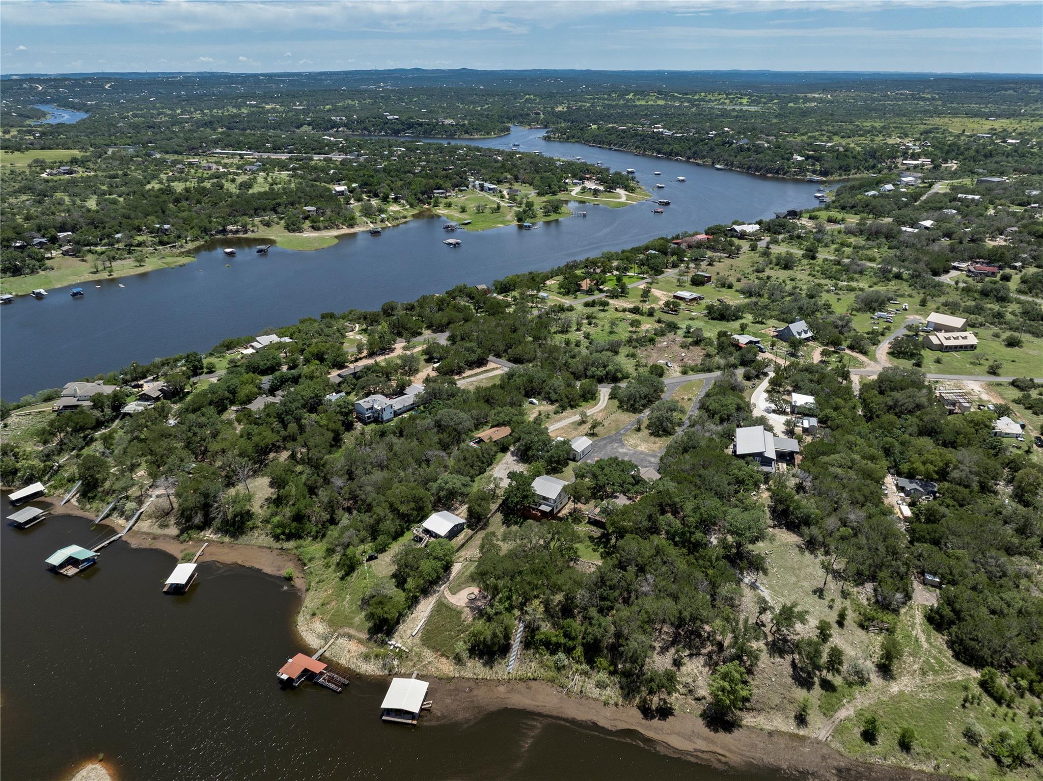 25420 Cove Dr, Spicewood, TX 78669