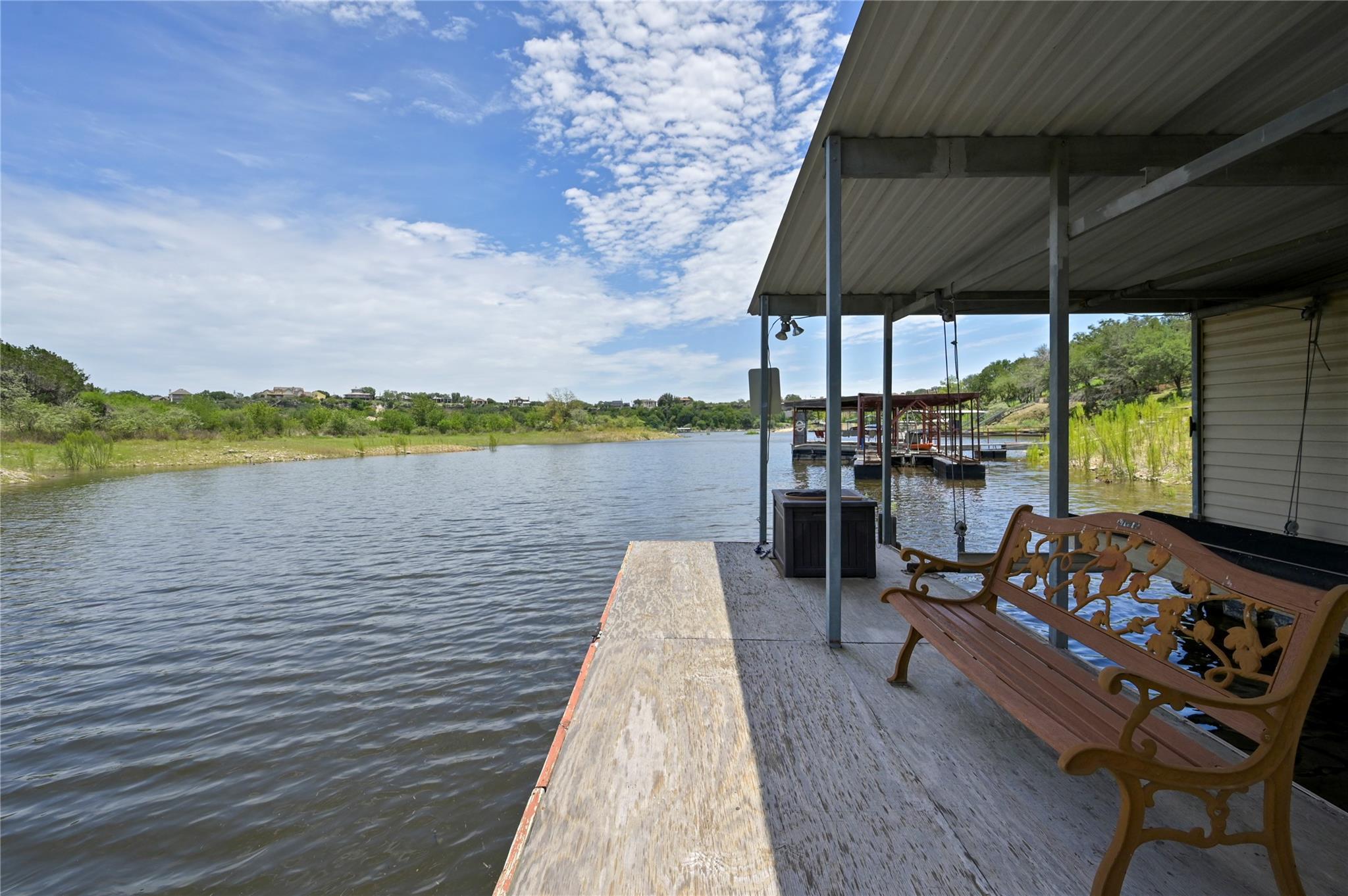 25420 Cove Dr, Spicewood, TX 78669