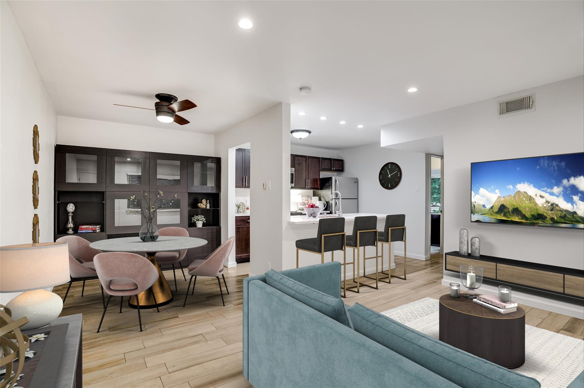 2303 East Side Dr # 212, Austin, TX 78704