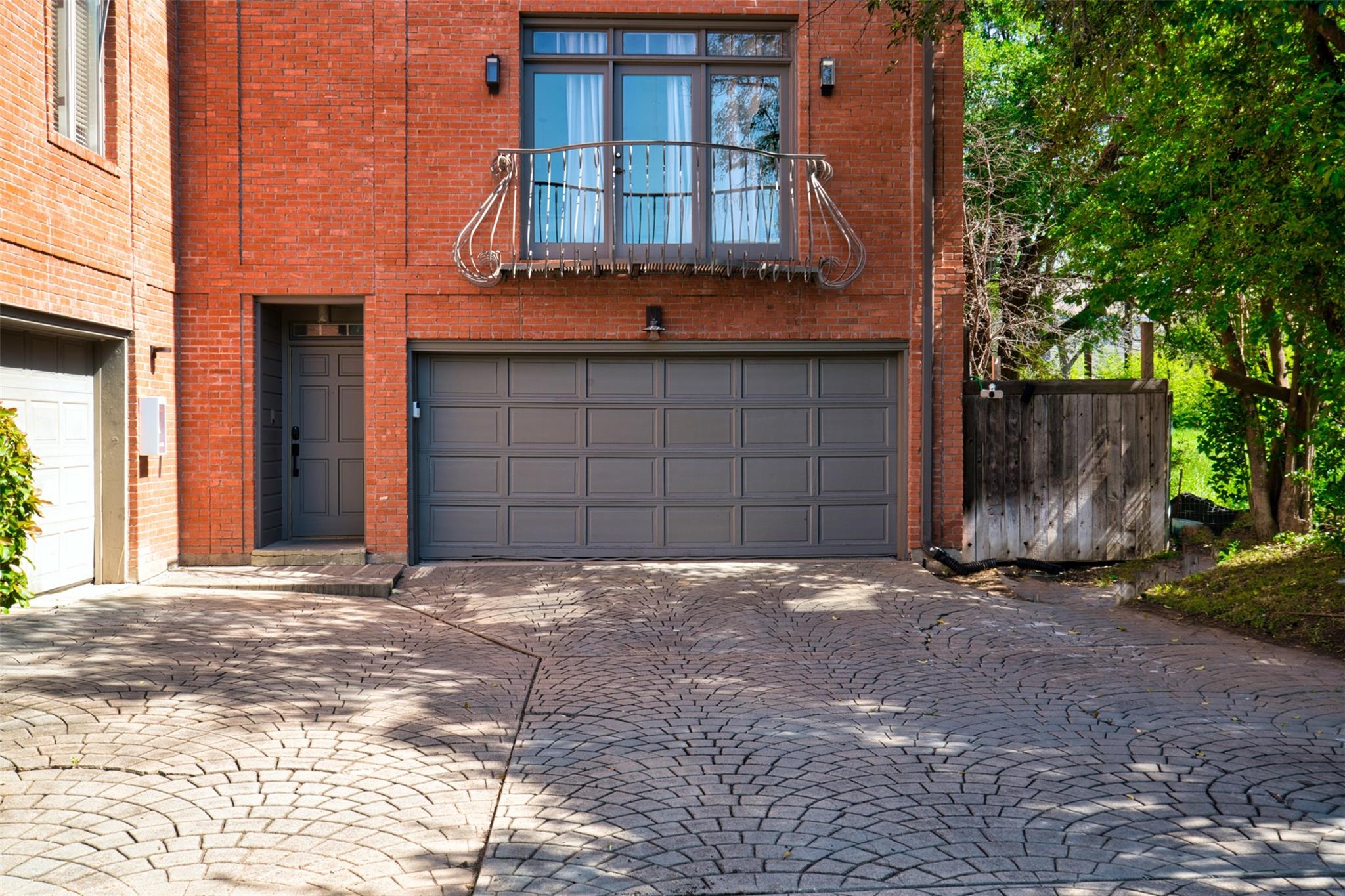 1626 Palma Plz # 10, Austin, TX 78703