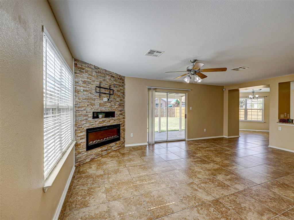 1145 Apollo Cir, Round Rock, TX 78664