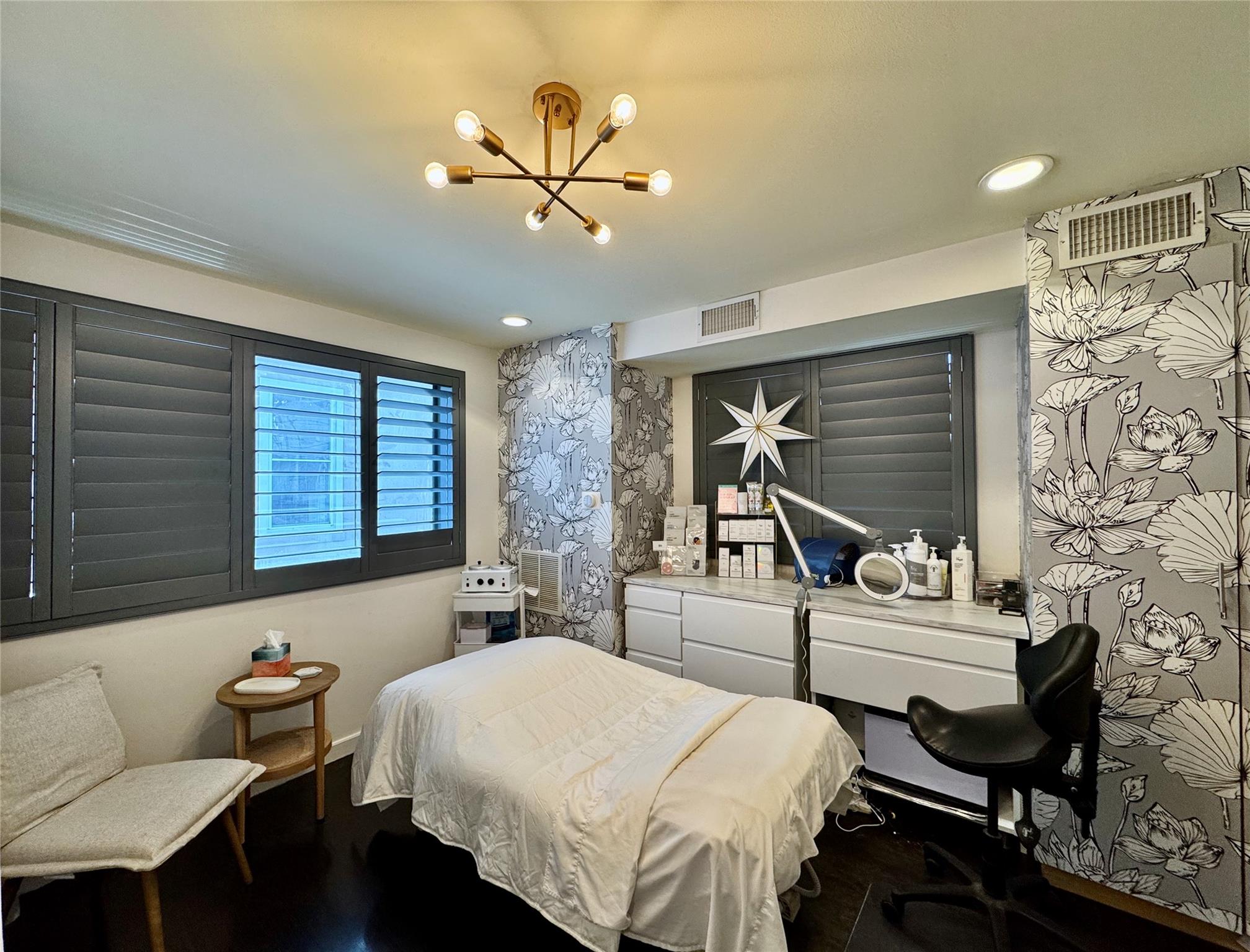 904 West Ave # 105, Austin, TX 78701