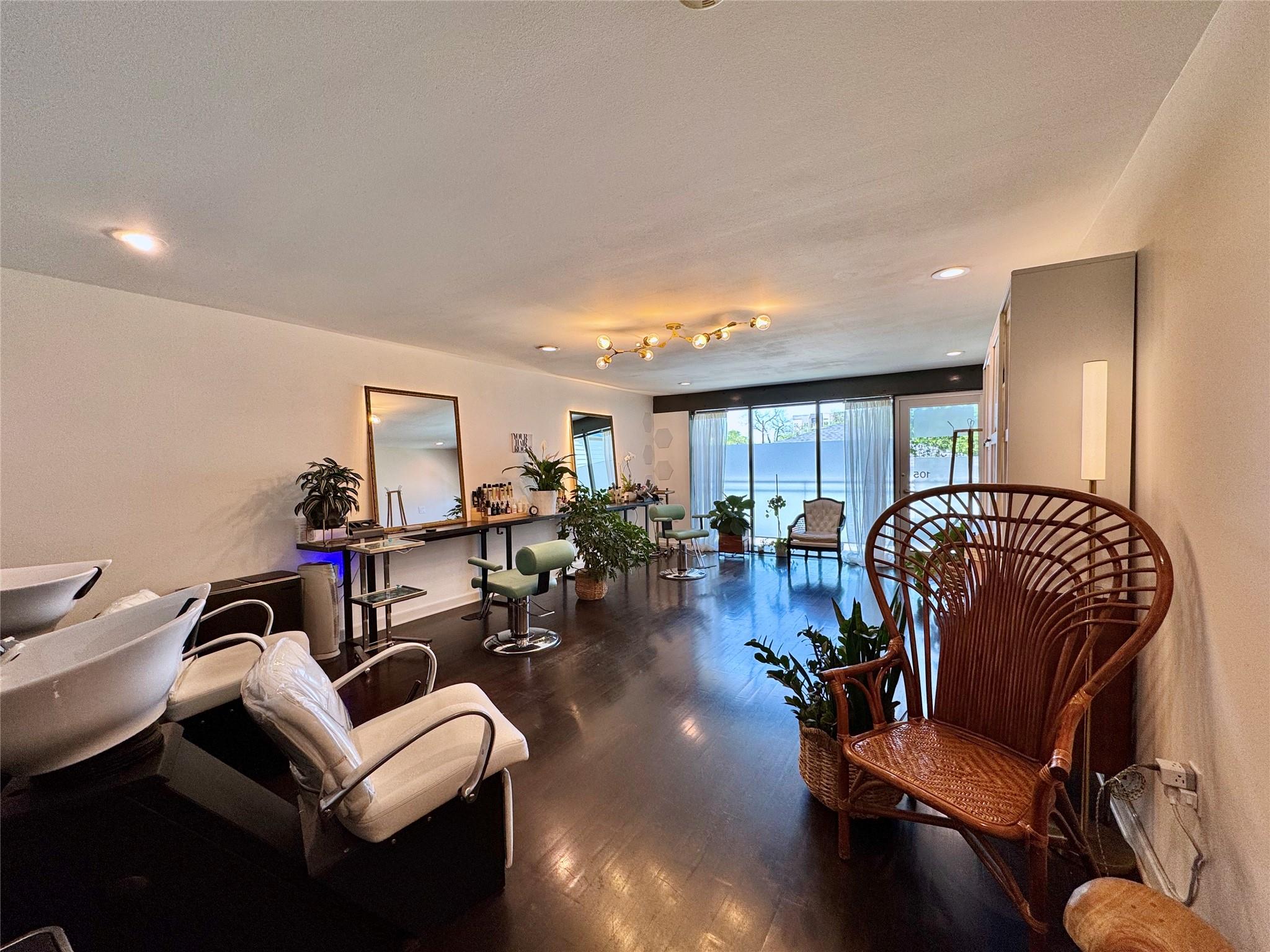 904 West Ave # 105, Austin, TX 78701