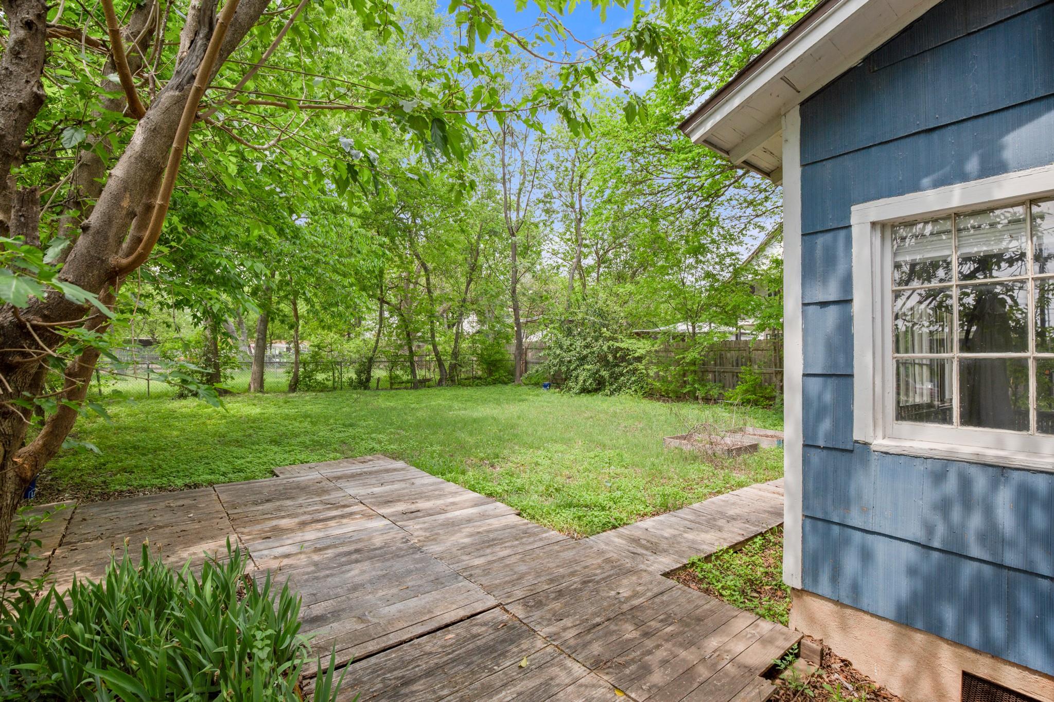 7202 Marcell St, Austin, TX 78752