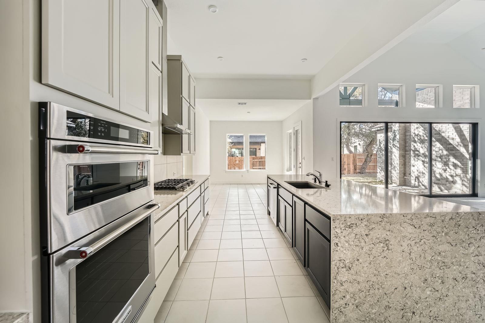 2302 Cedar Meadow Ln, Leander, TX 78641