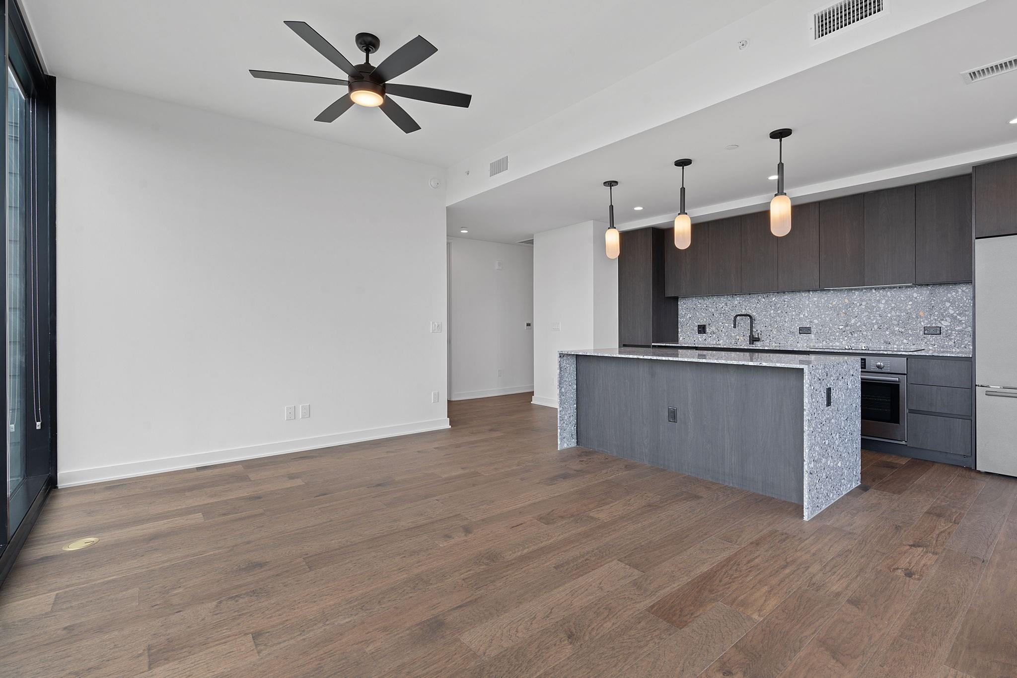 84 East Ave # 3504, Austin, TX 78701