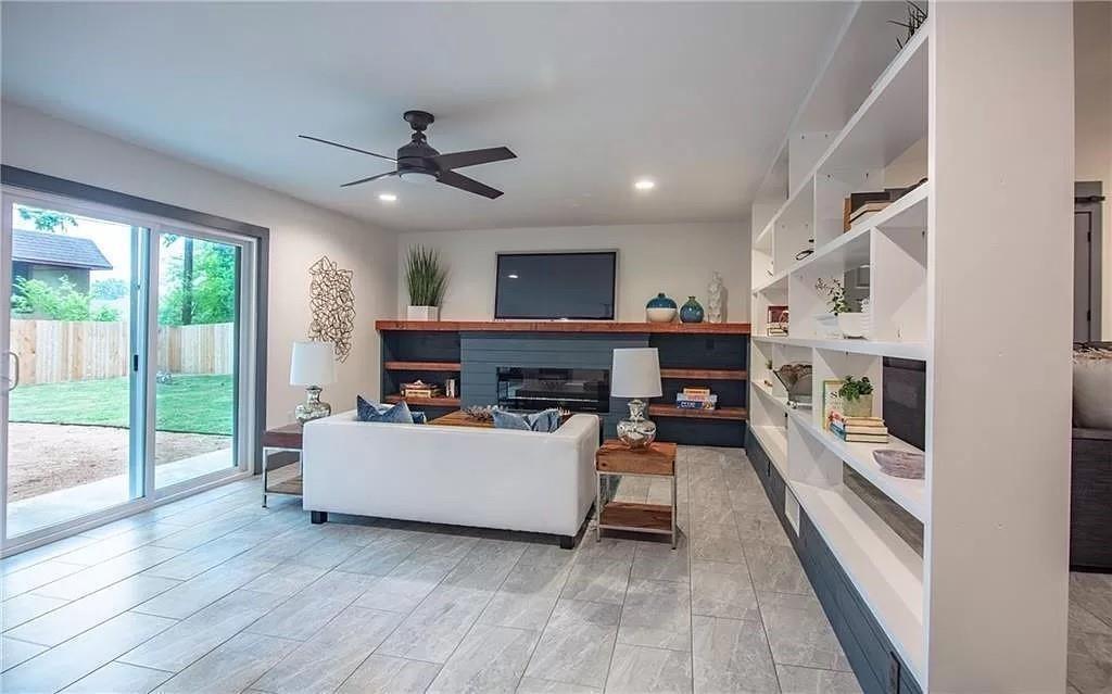 8205 Lazy Ln, Austin, TX 78757