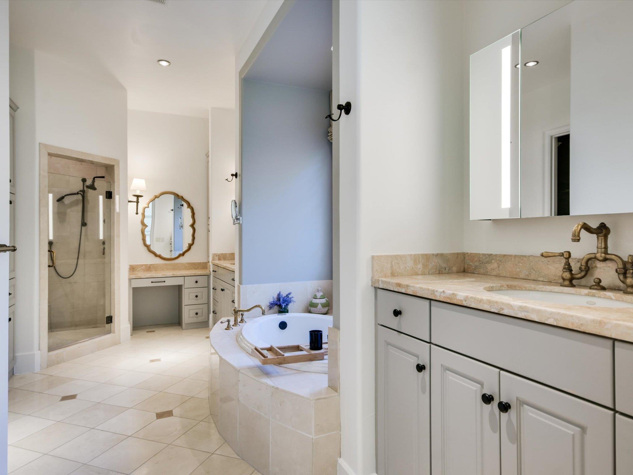 624 Logans Ln Ln, Austin, TX 78746