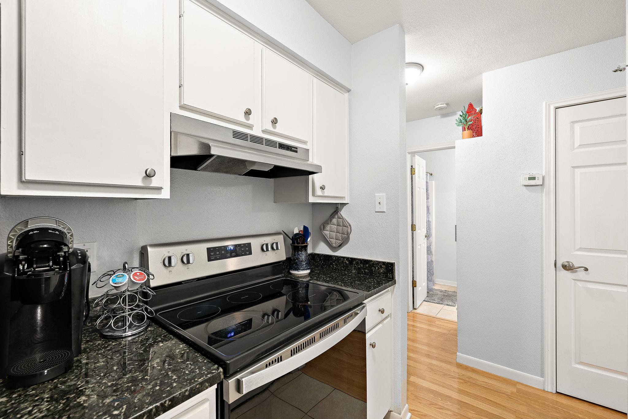 2450 Ashdale Dr # B-211, Austin, TX 78757
