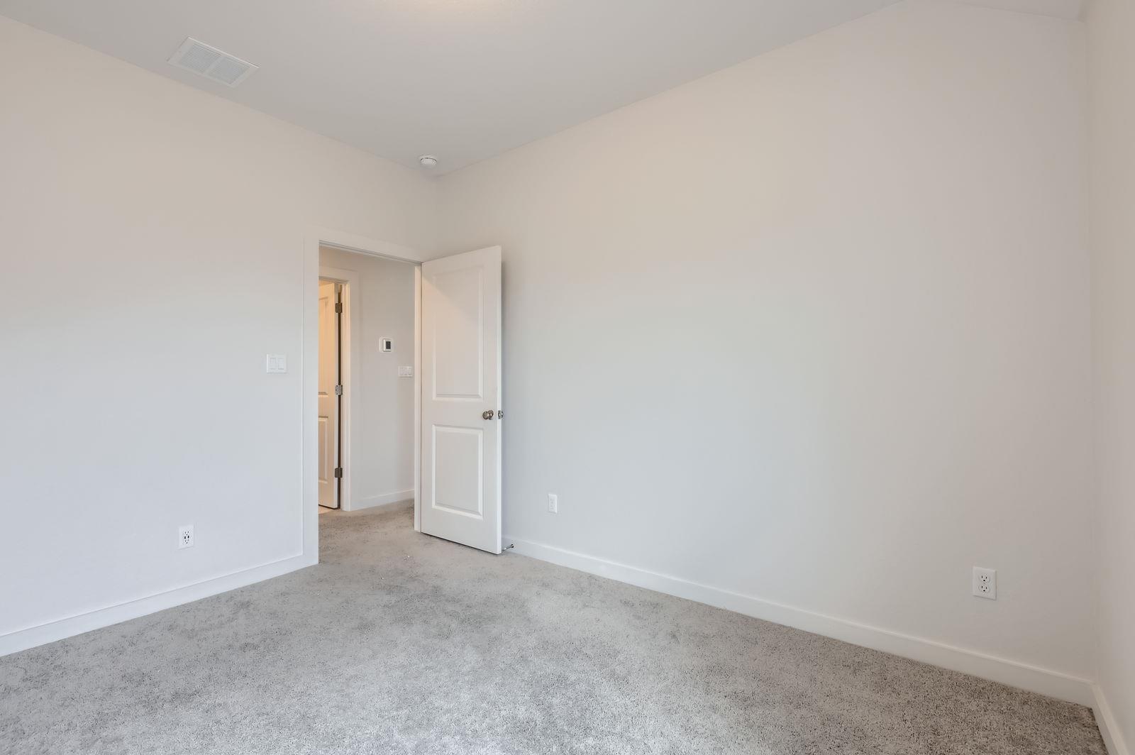 121 Rangel Dr, Liberty Hill, TX 78642