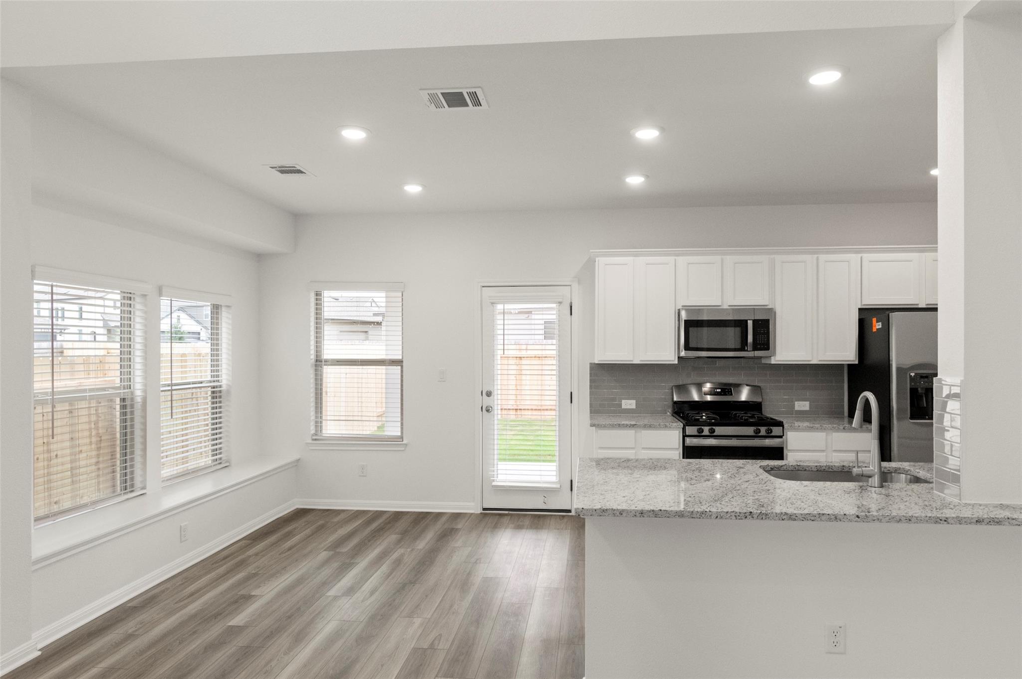 197 James Caird Dr, Kyle, TX 78640