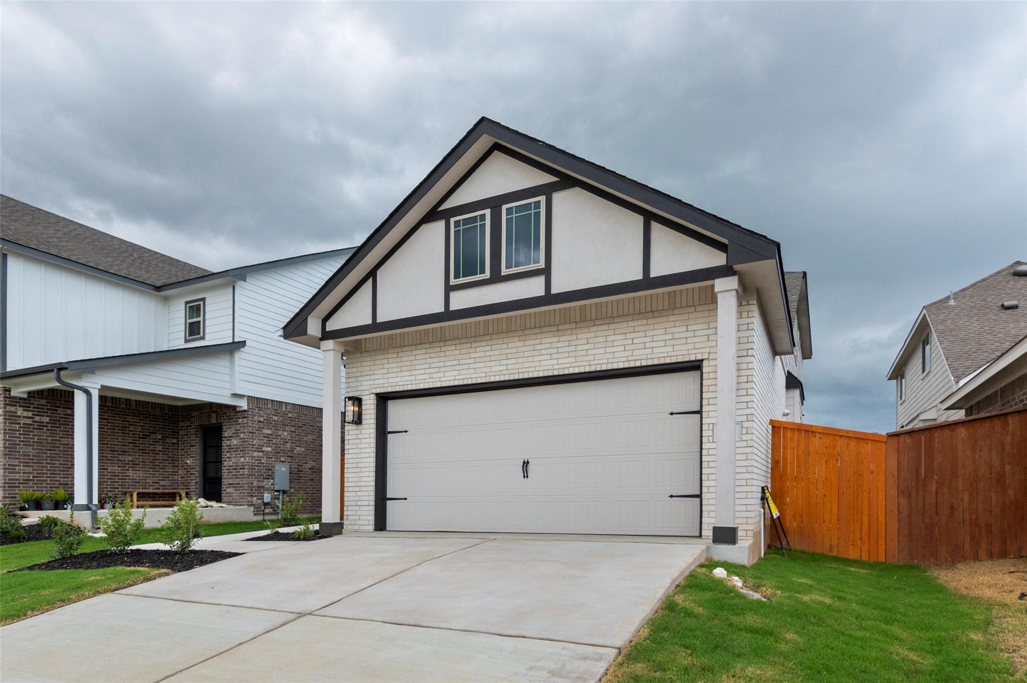 197 James Caird Dr, Kyle, TX 78640