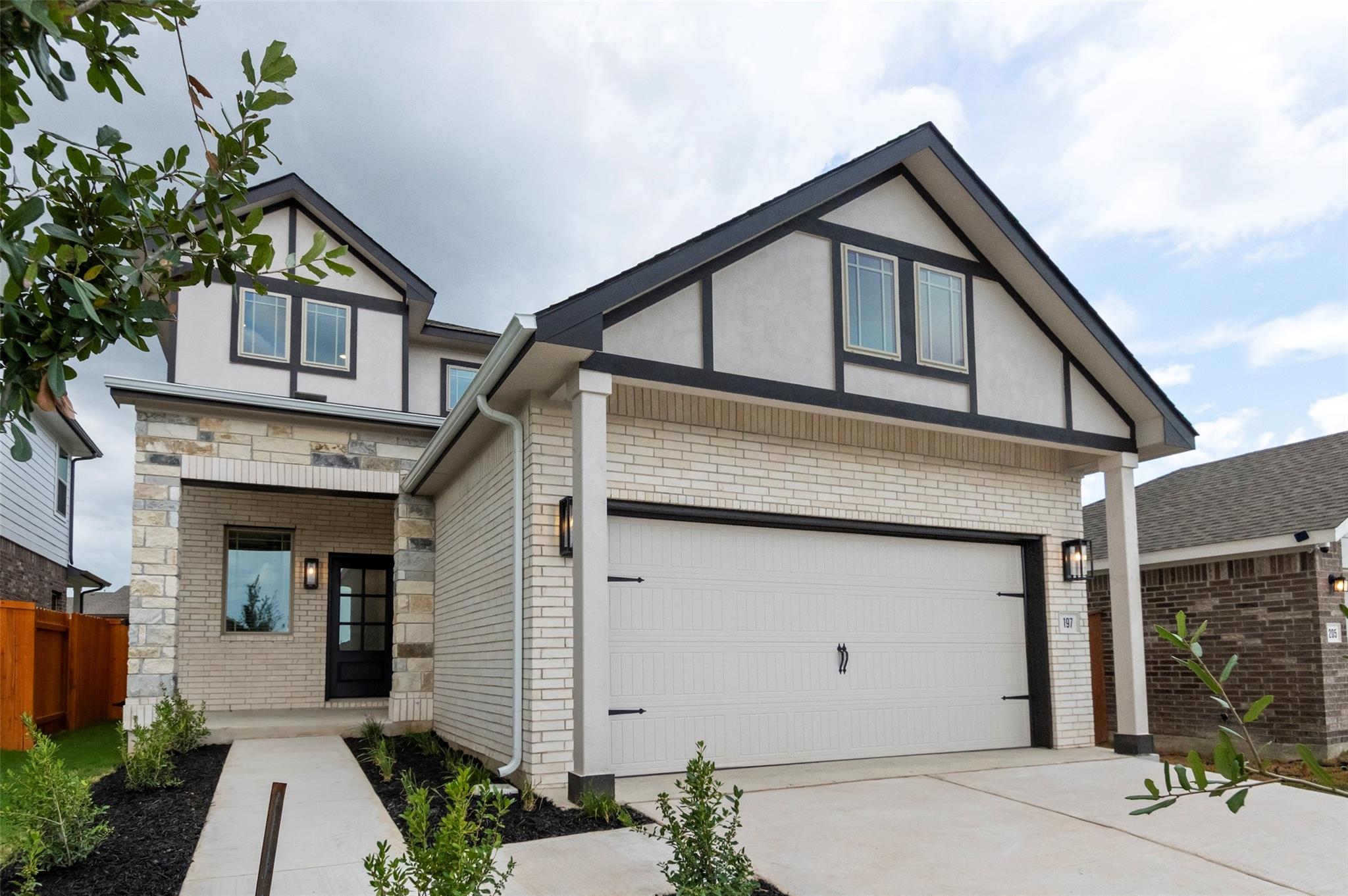 197 James Caird Dr, Kyle, TX 78640