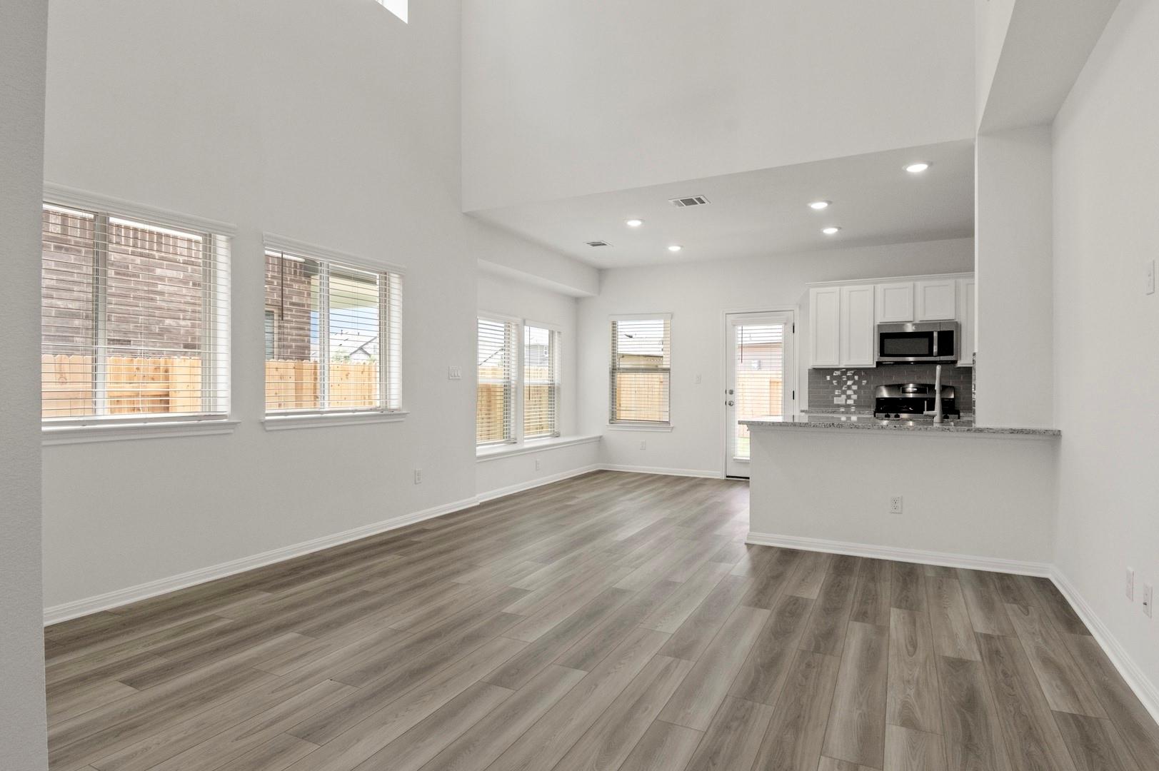 197 James Caird Dr, Kyle, TX 78640